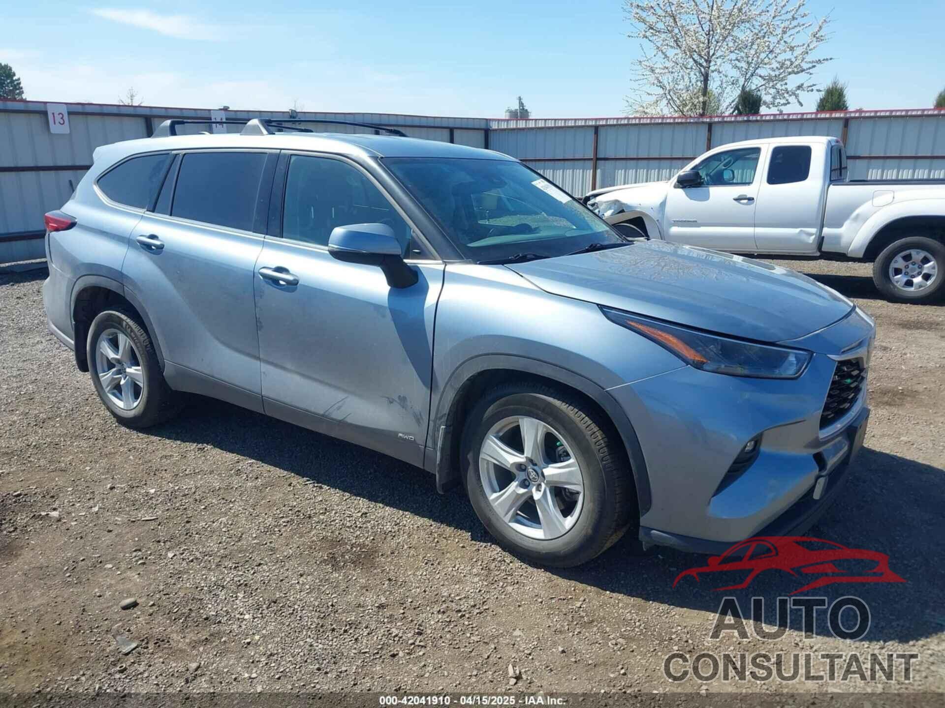 TOYOTA HIGHLANDER 2022 - 5TDBBRCH6NS079090