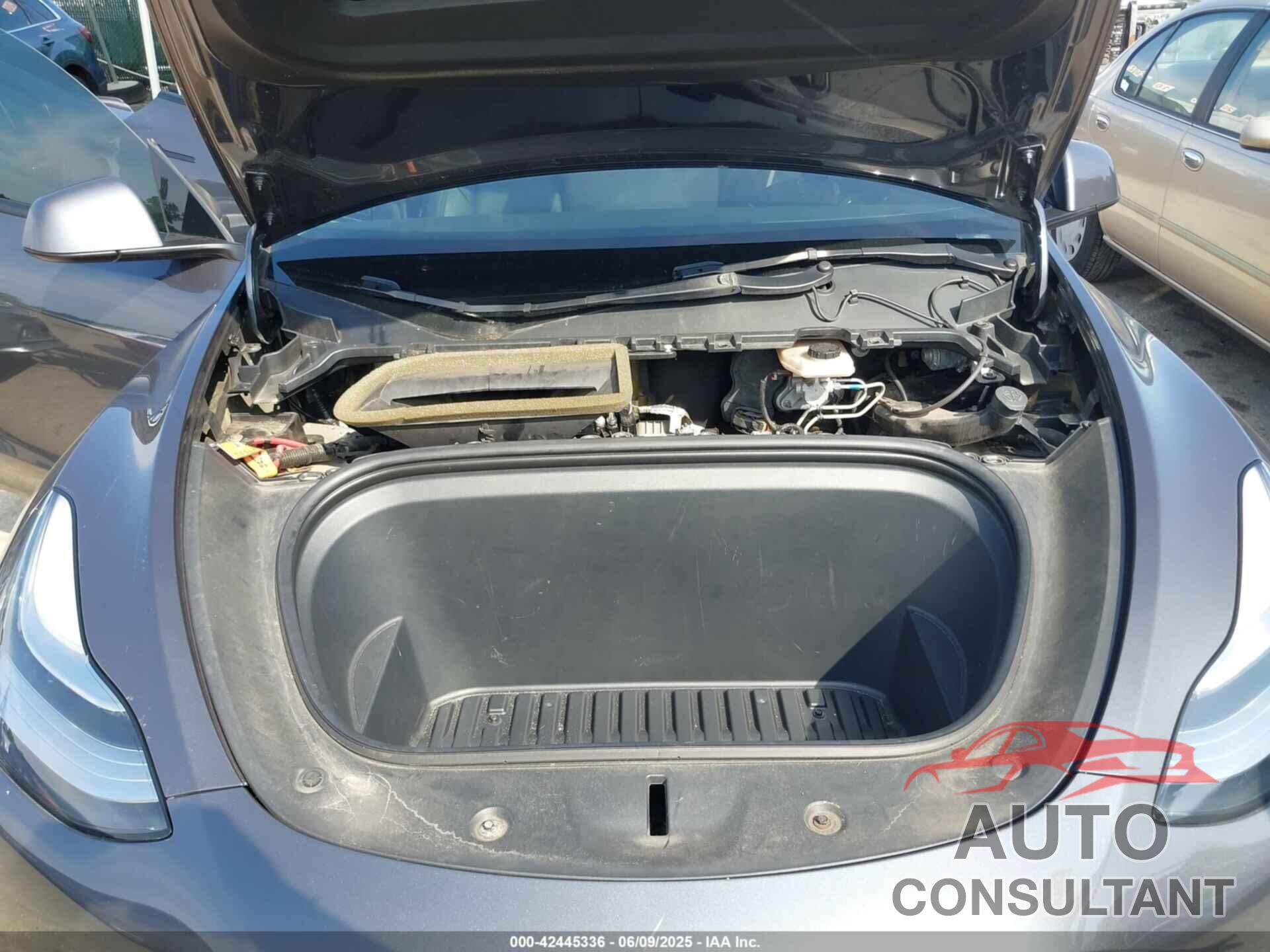 TESLA MODEL Y 2021 - 5YJYGAEE7MF146315