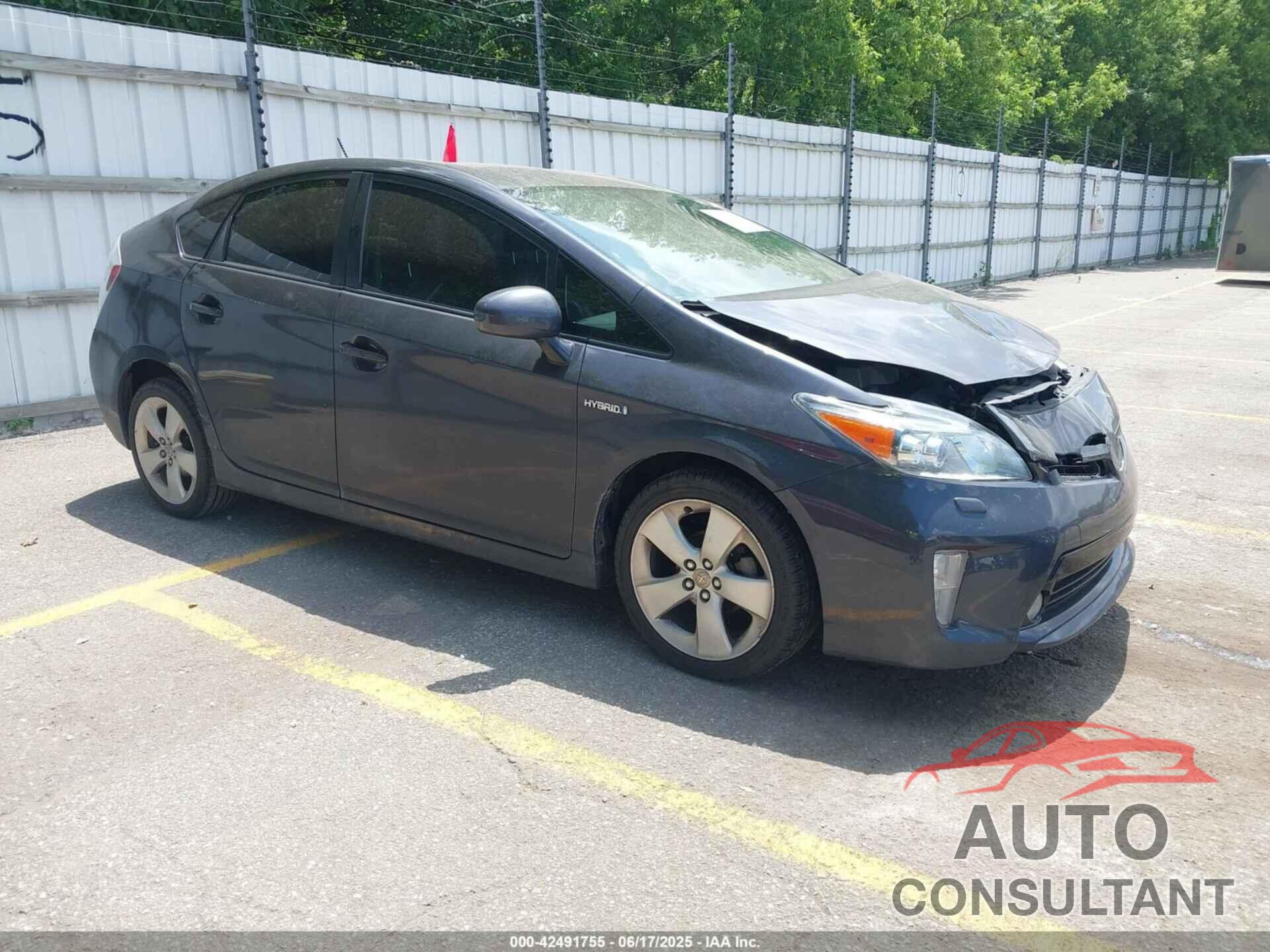 TOYOTA PRIUS 2015 - JTDKN3DU2F1941655
