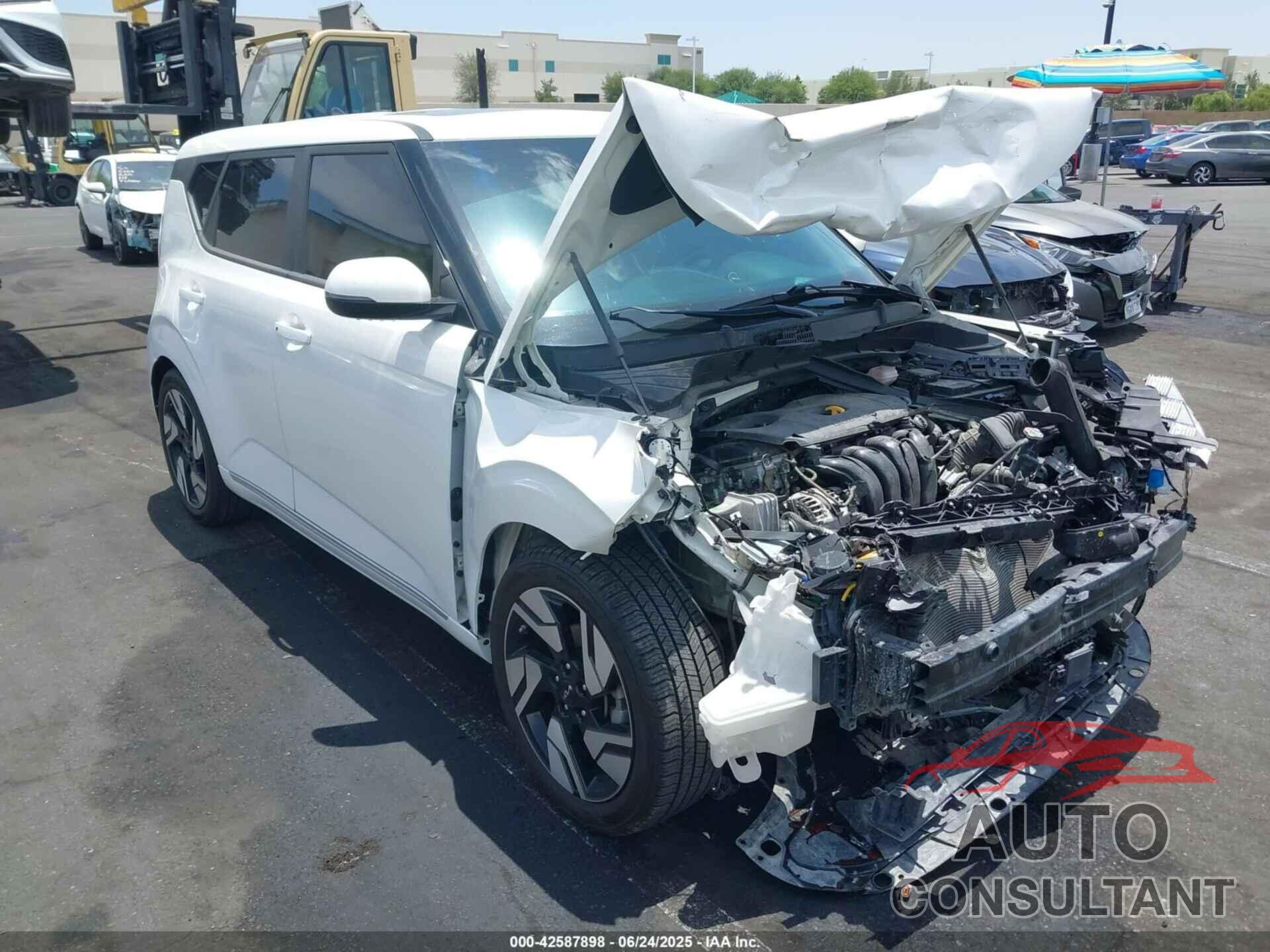 KIA SOUL 2023 - KNDJ53AUXP7840135