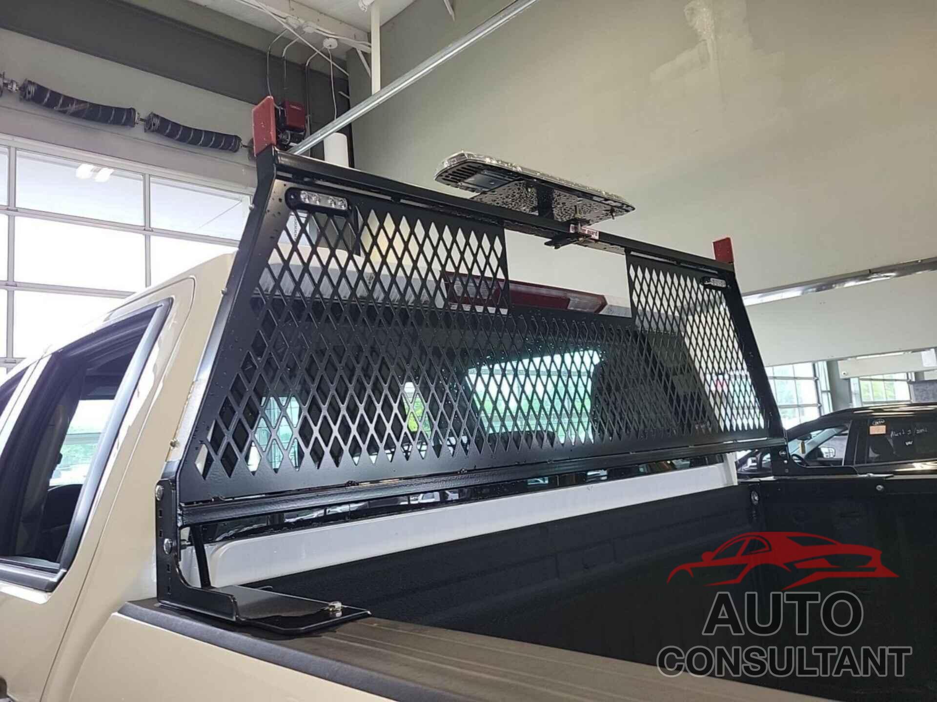 CHEVROLET SILVERADO 3500HD 2024 - 1GC4YSEY2RF192665