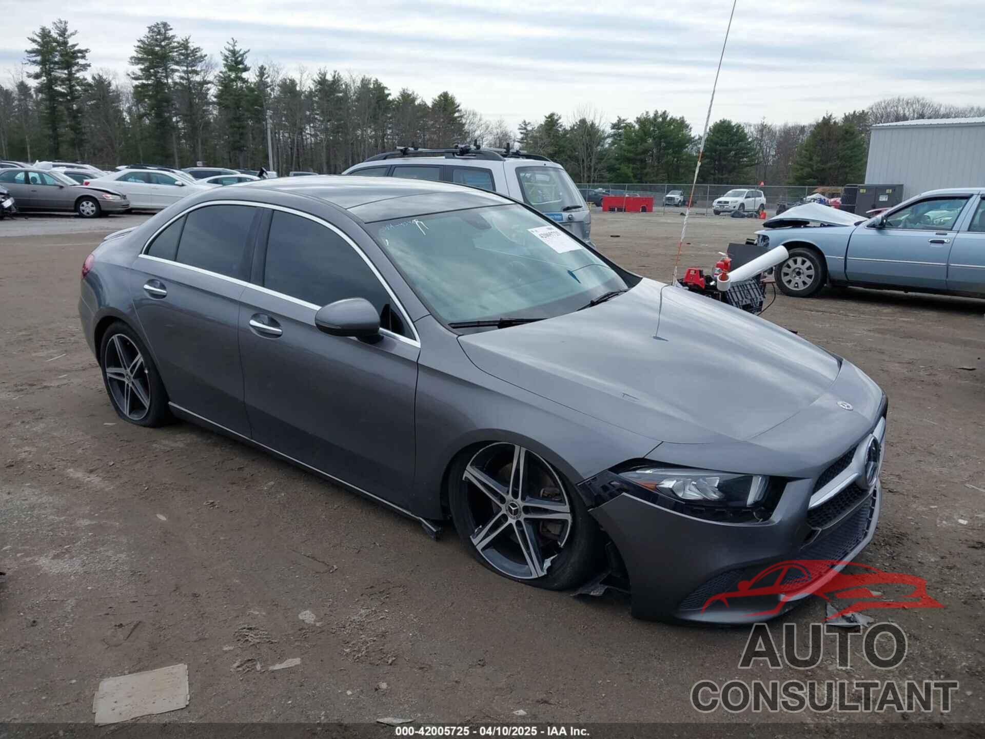 MERCEDES-BENZ A 220 2020 - W1K3G4EB6LJ227398