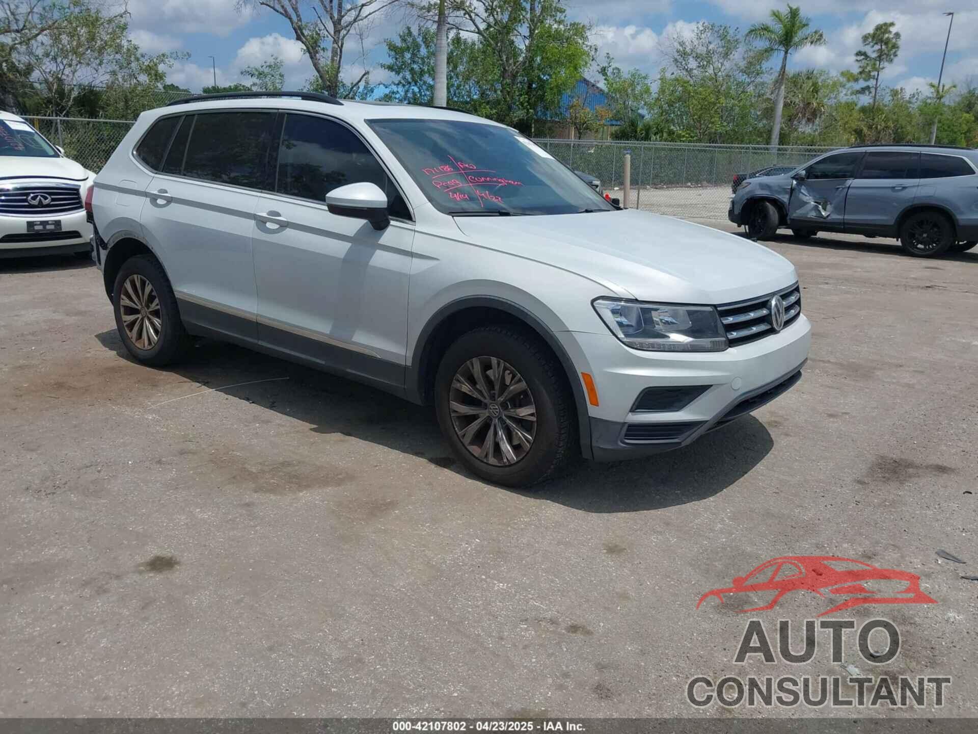 VOLKSWAGEN TIGUAN 2018 - 3VV3B7AX4JM188193