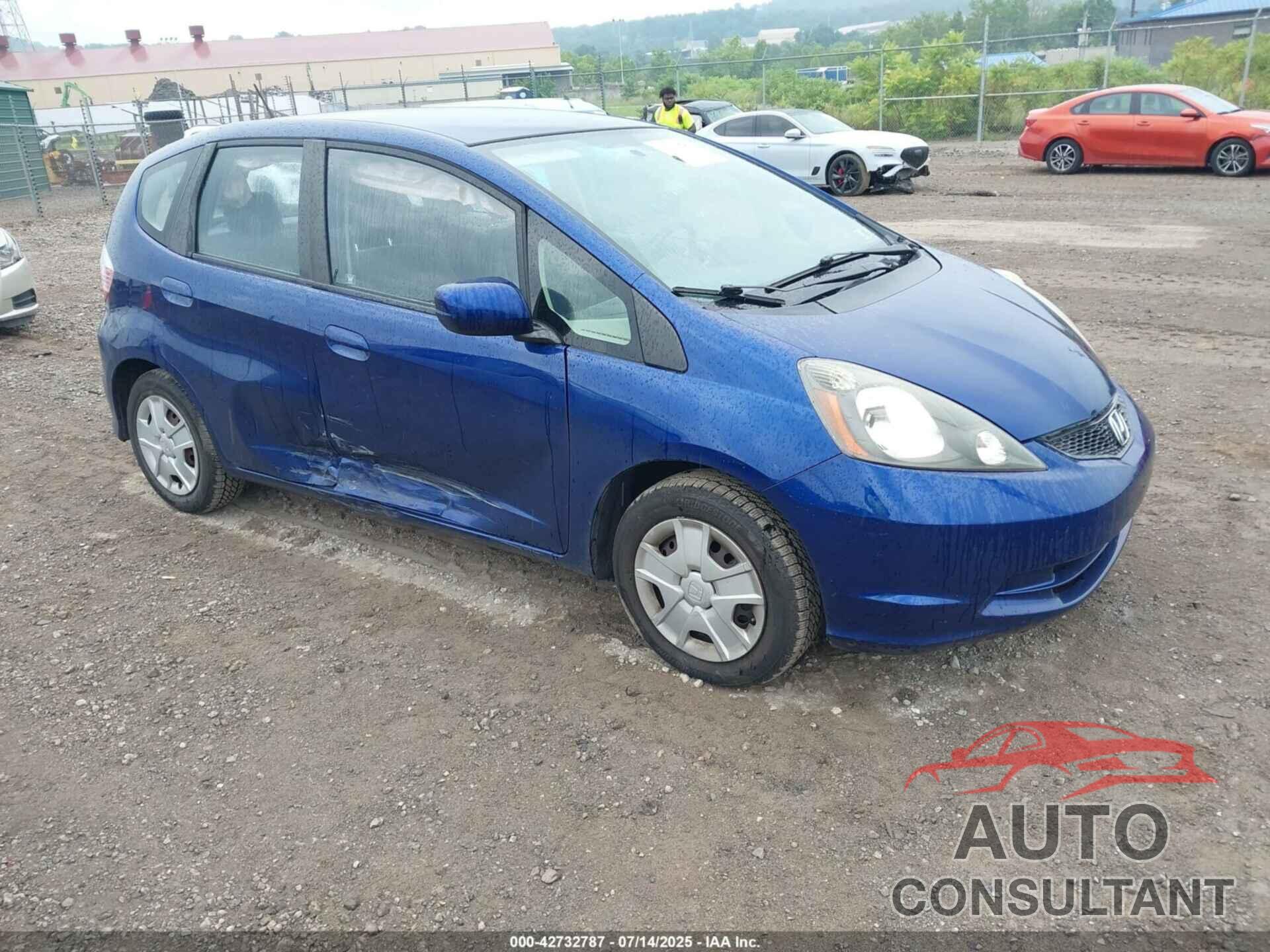 HONDA FIT 2013 - JHMGE8H30DC059596