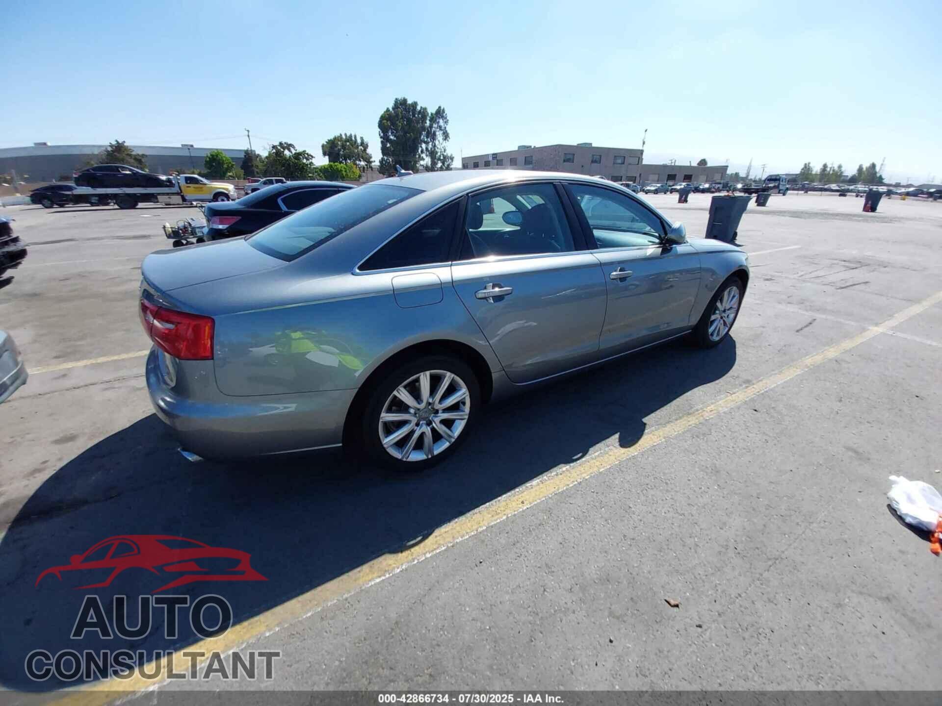 AUDI A6 2013 - WAUGFAFC4DN093342