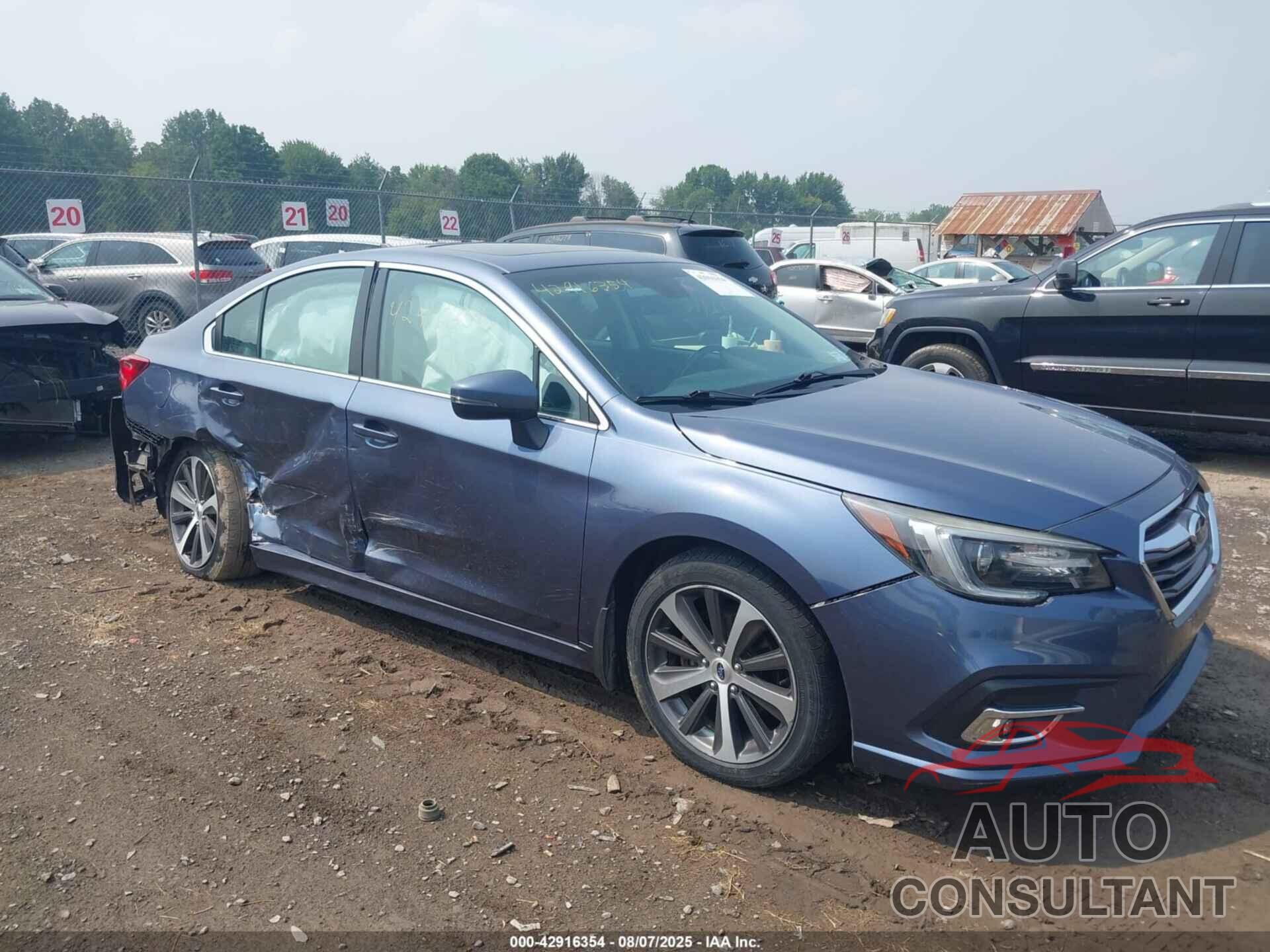 SUBARU LEGACY 2018 - 4S3BNAN69J3016257