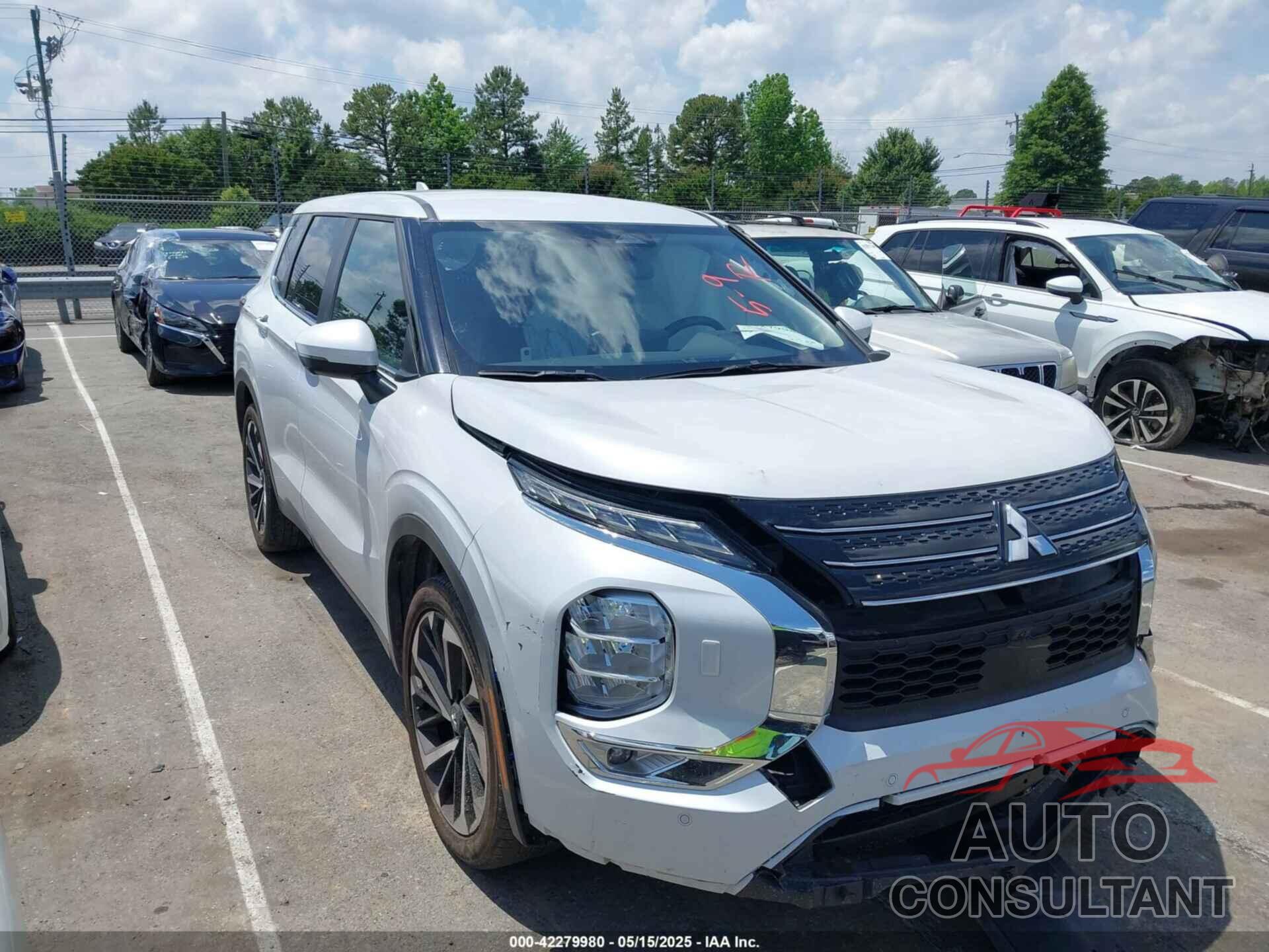 MITSUBISHI OUTLANDER 2024 - JA4J4VA81RZ010209