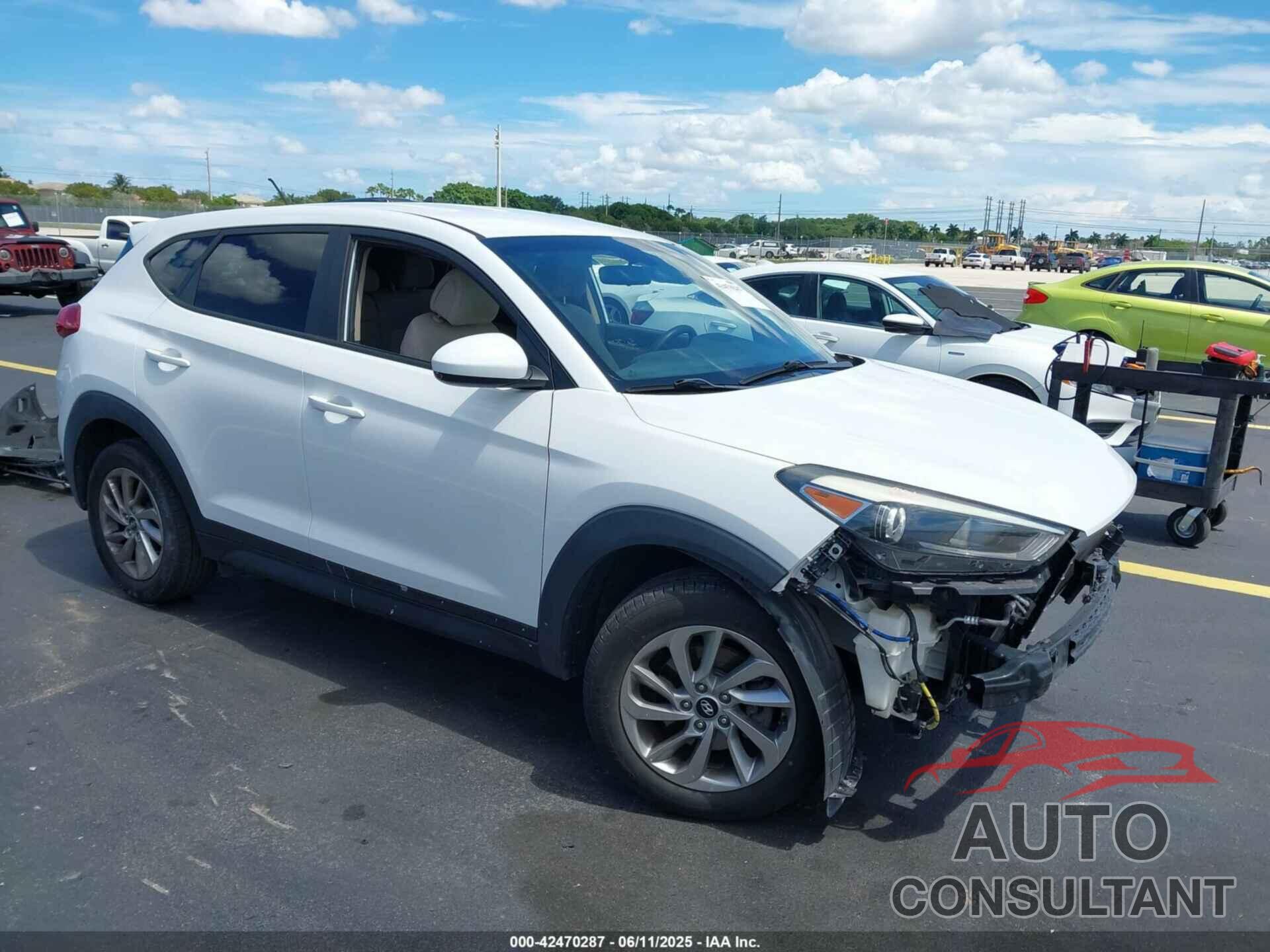 HYUNDAI TUCSON 2018 - KM8J23A48JU812380