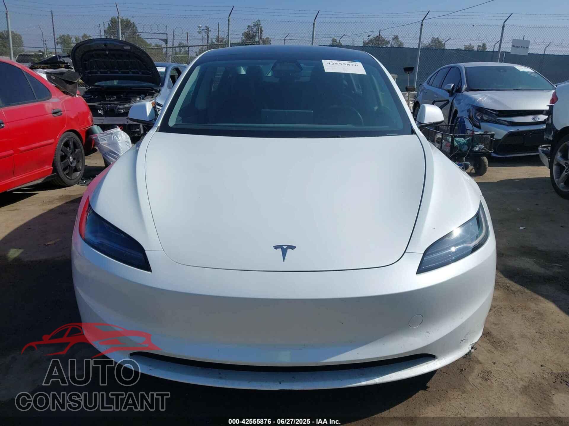 TESLA MODEL 3 2025 - 5YJ3E1EA4SF005535