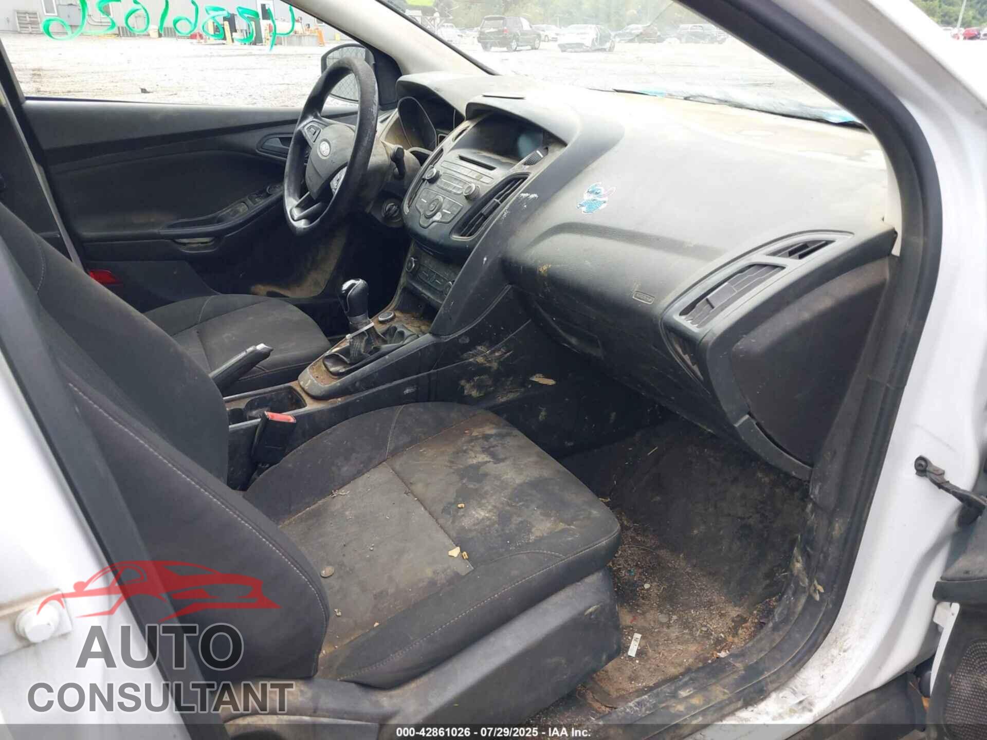 FORD FOCUS 2016 - 1FADP3E2XGL208197