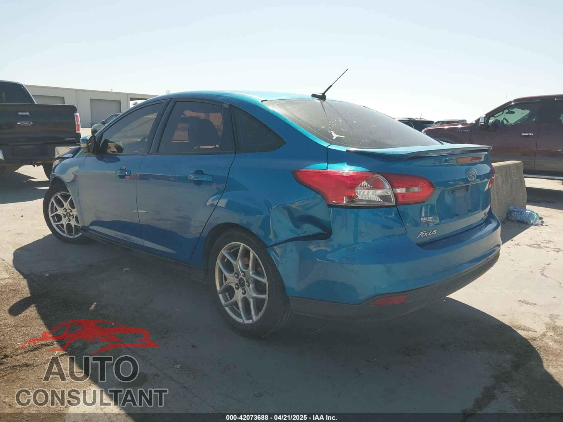 FORD FOCUS 2015 - 1FADP3F2XFL322746