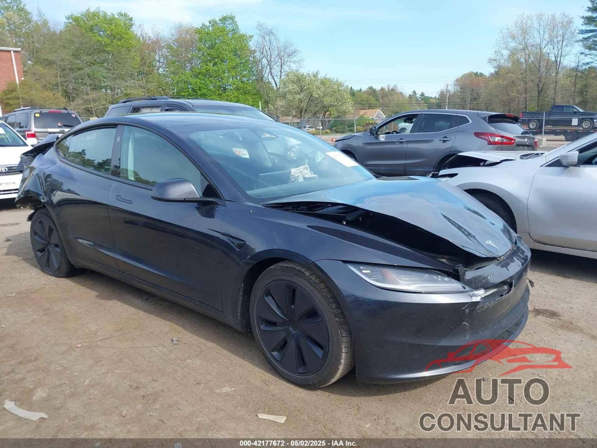 TESLA MODEL 3 2024 - 5YJ3E1EB4RF796636