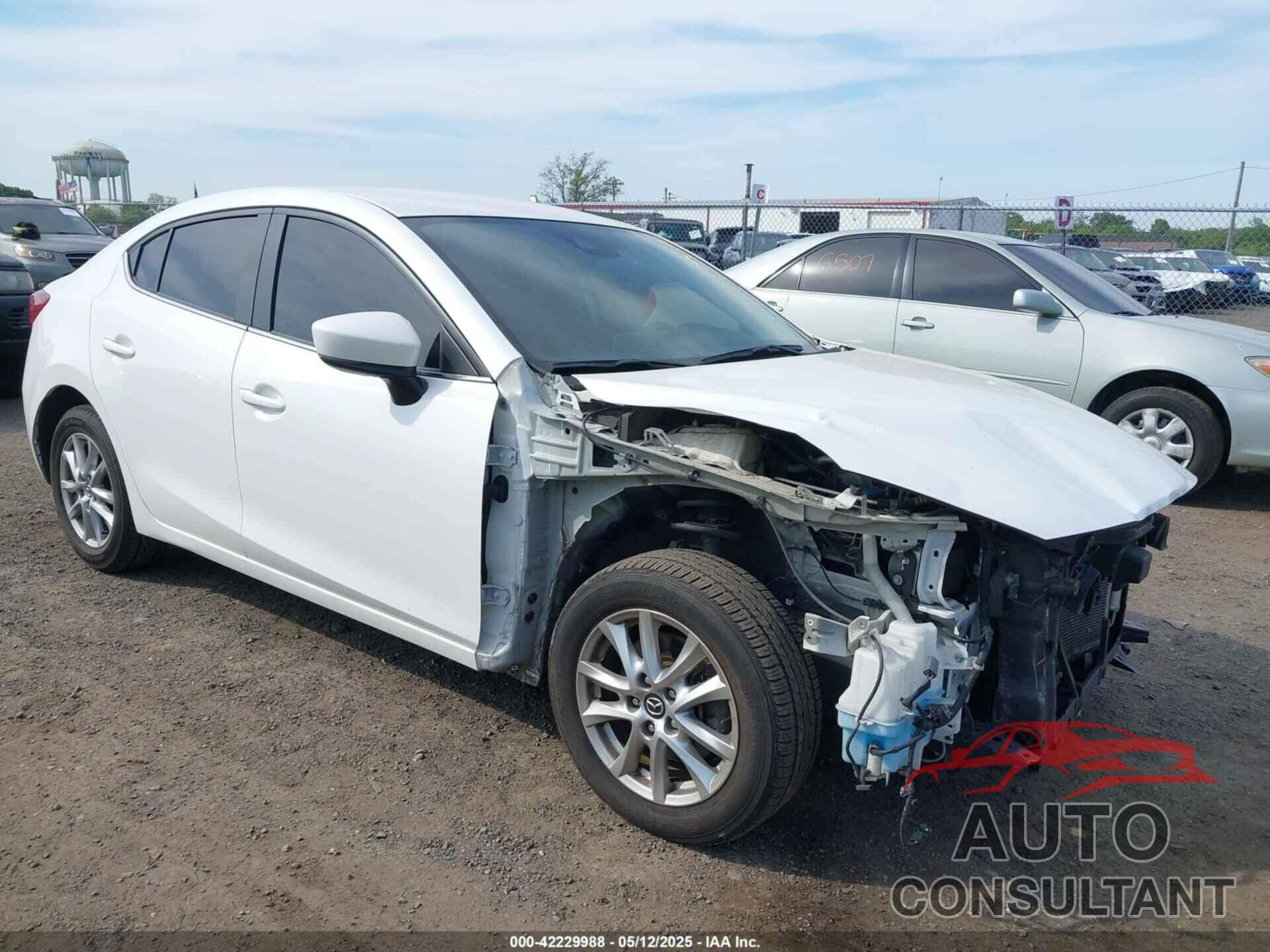 MAZDA MAZDA3 2018 - 3MZBN1U7XJM197018