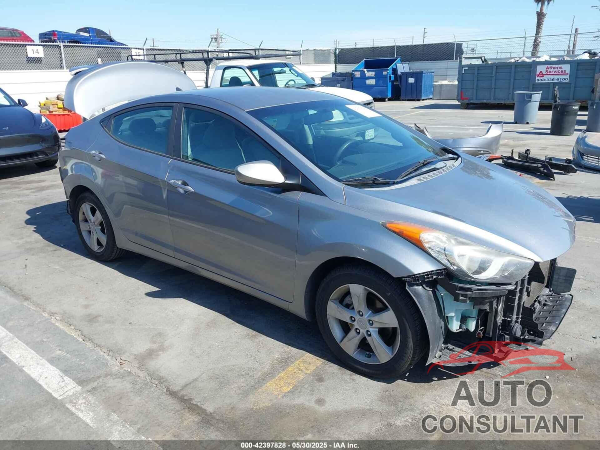 HYUNDAI ELANTRA 2012 - KMHDH4AE5CU310634