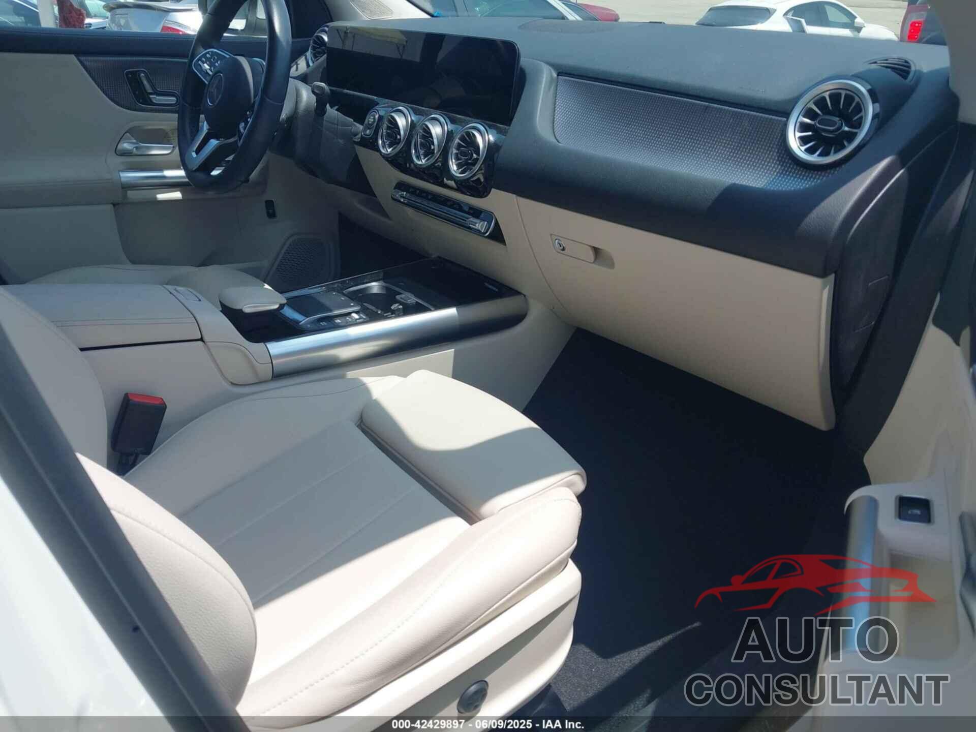 MERCEDES-BENZ GLA 250 2023 - W1N4N4GB2PJ462073