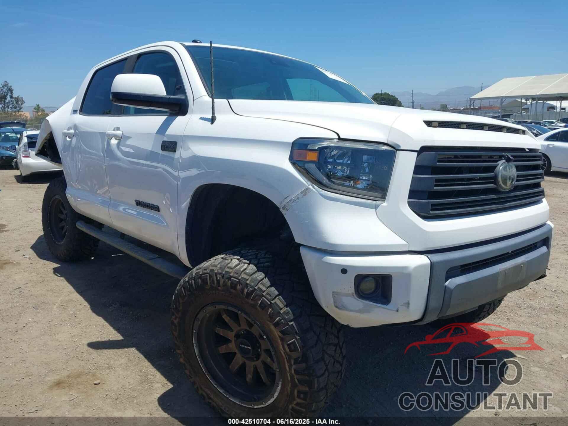 TOYOTA TUNDRA 2019 - 5TFHY5F10KX850374