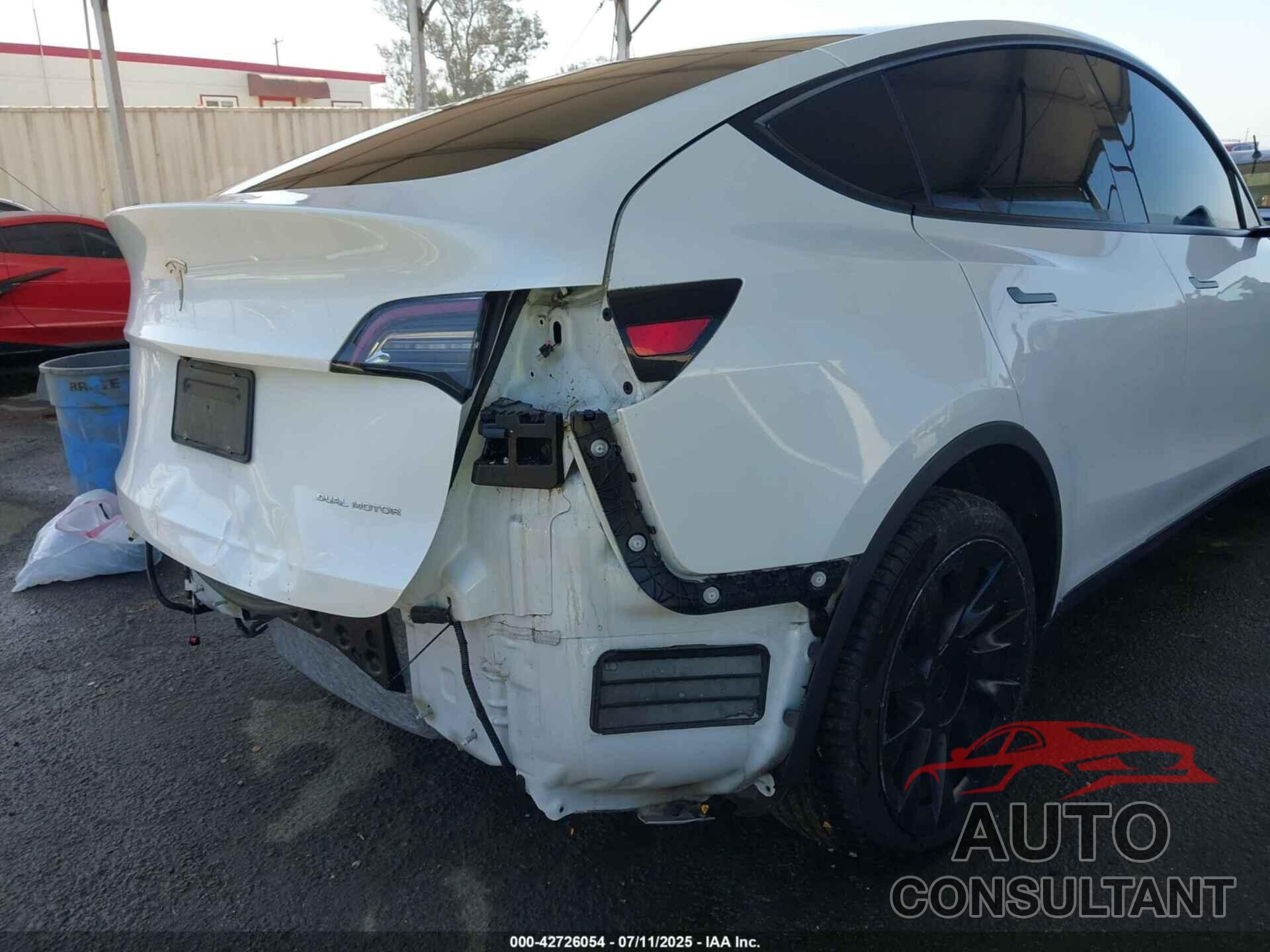 TESLA MODEL Y 2020 - 5YJYGDEE0LF029773