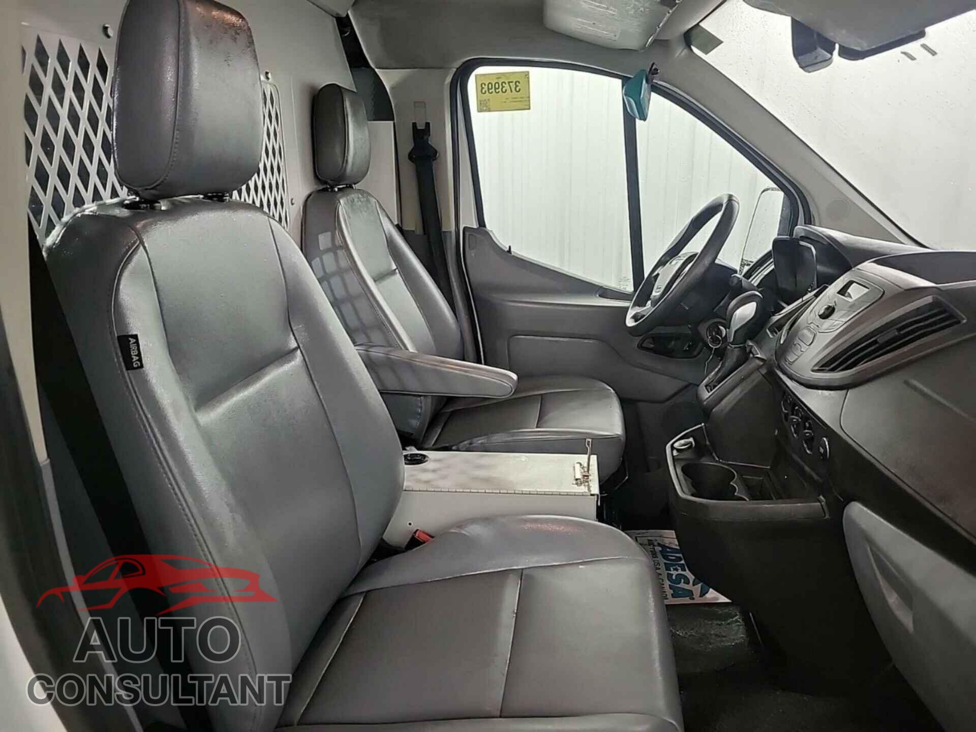 FORD TRANSIT-150 2017 - 1FTYE1YM9HKA82523