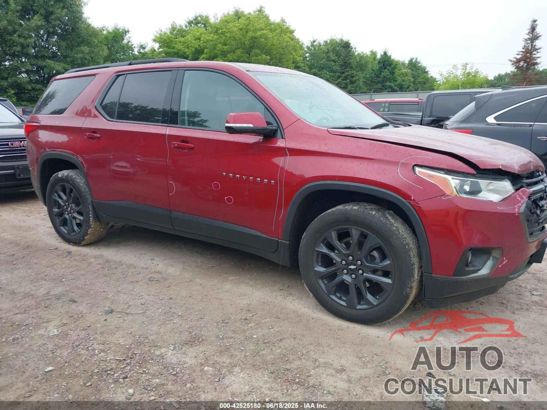 CHEVROLET TRAVERSE 2018 - 1GNERJKX4JJ107373