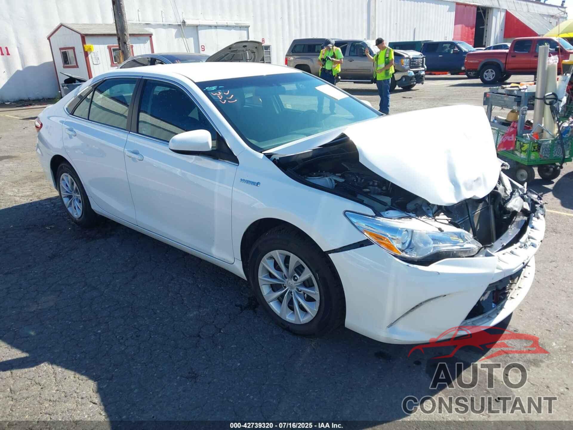 TOYOTA CAMRY HYBRID 2016 - 4T1BD1FK1GU189381