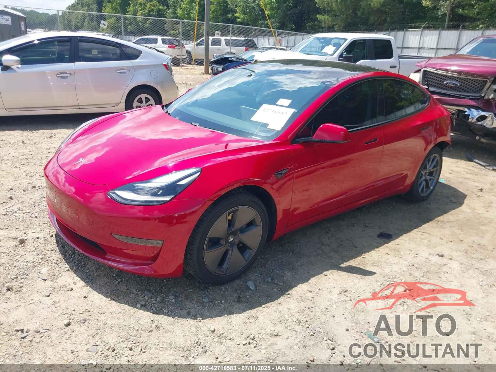 TESLA MODEL 3 2021 - 5YJ3E1EBXMF045100