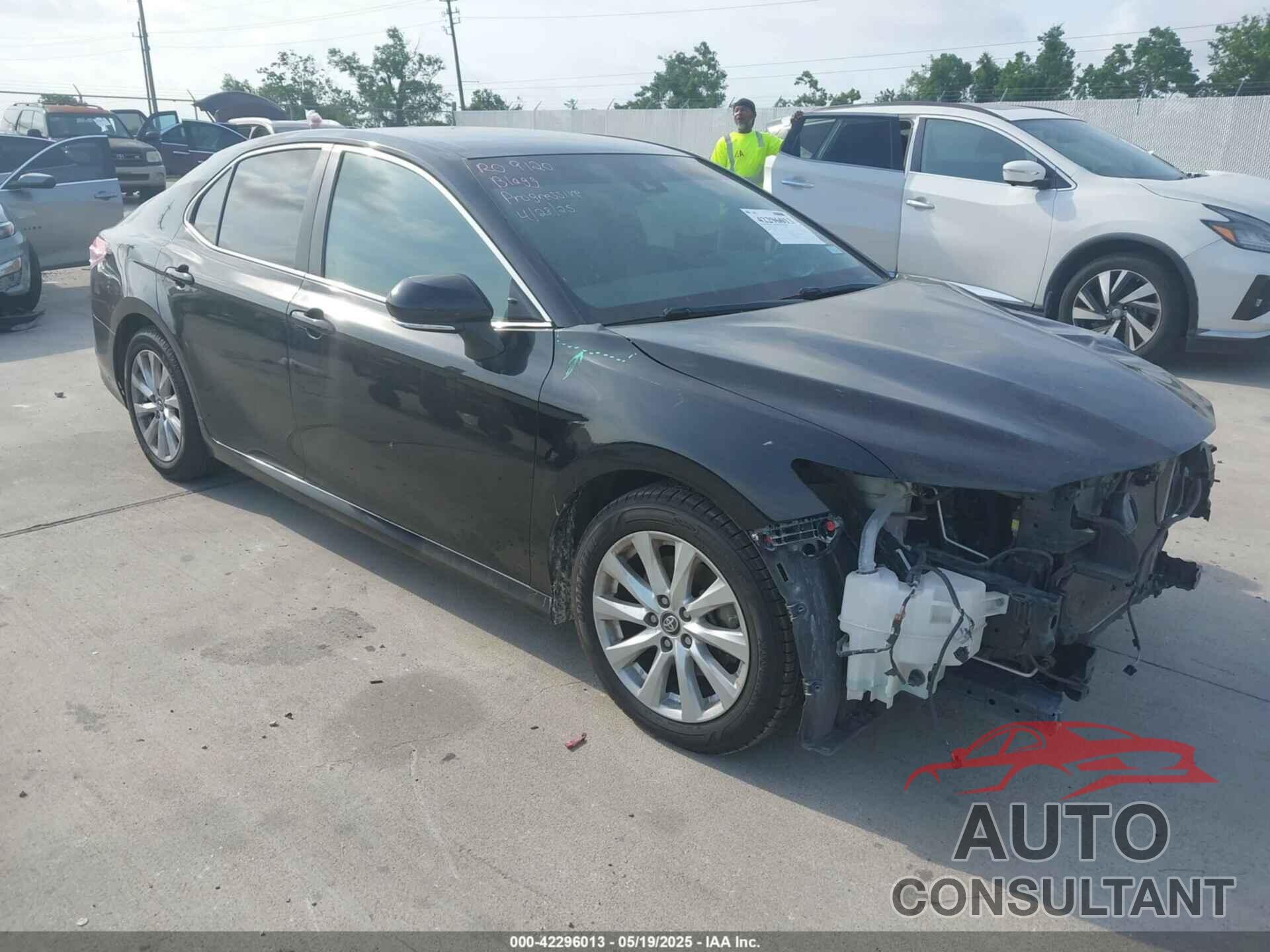 TOYOTA CAMRY 2019 - 4T1B11HK5KU177832