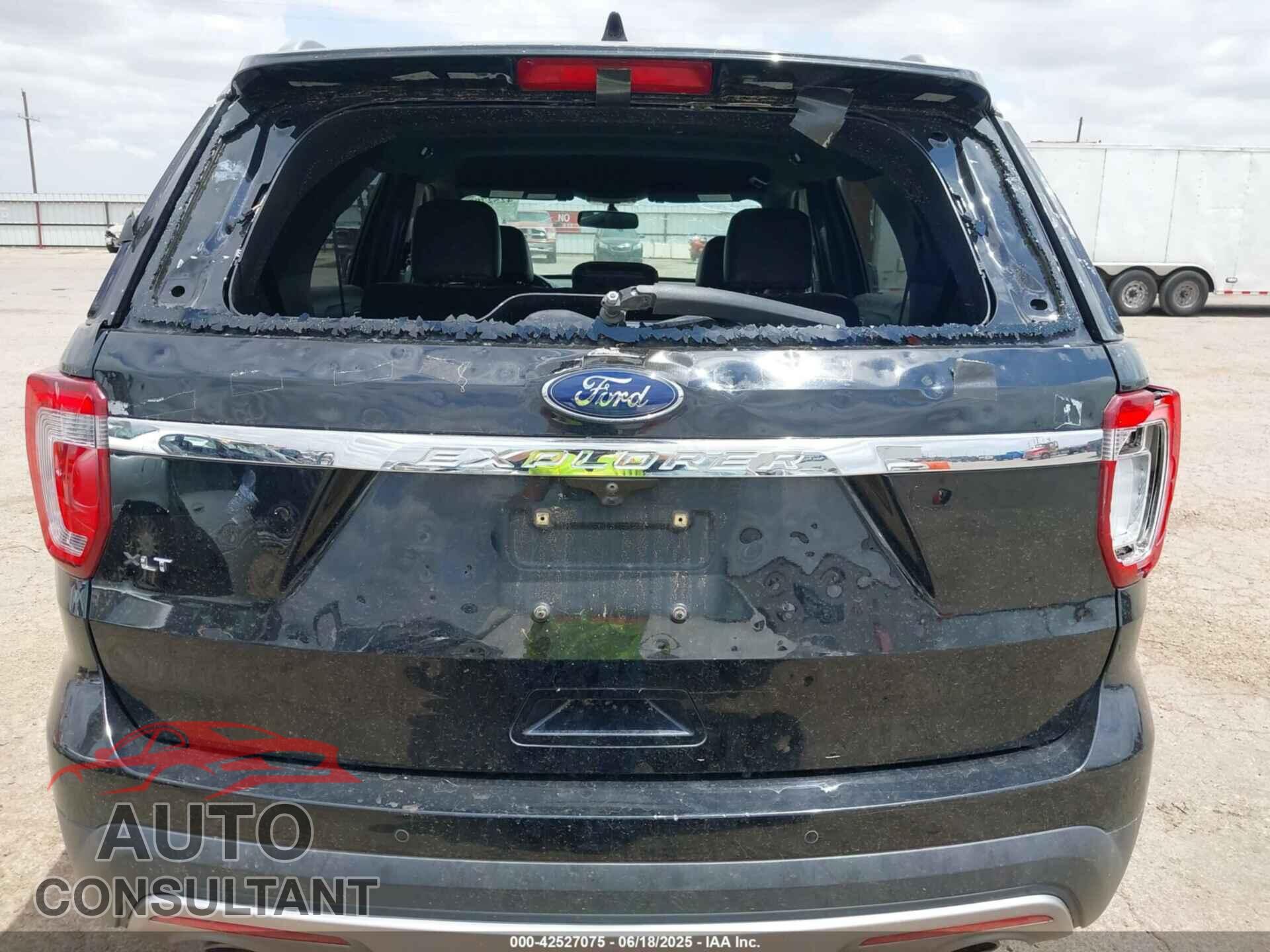 FORD EXPLORER 2017 - 1FM5K7D82HGD21397