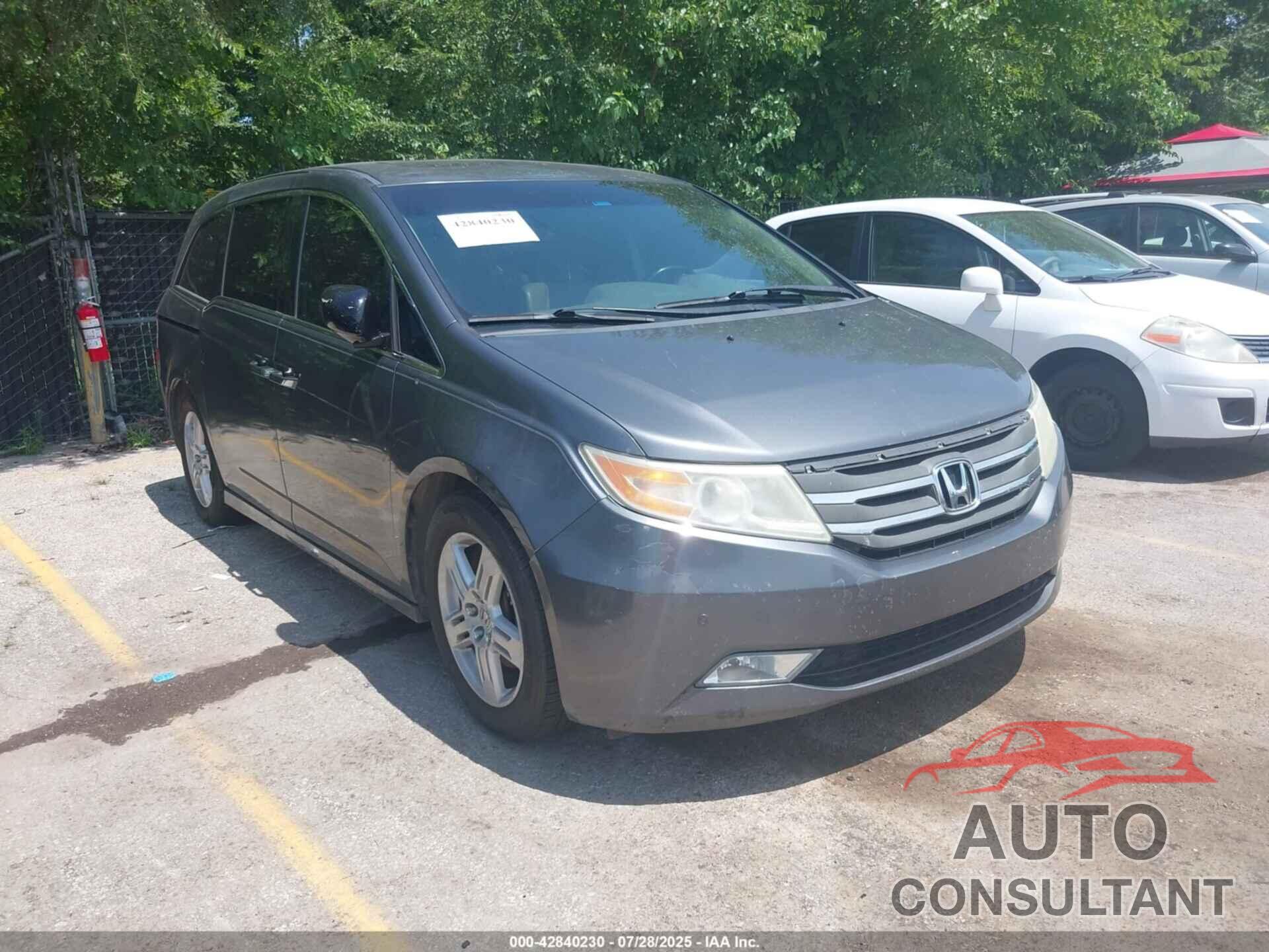 HONDA ODYSSEY 2013 - 5FNRL5H95DB030777