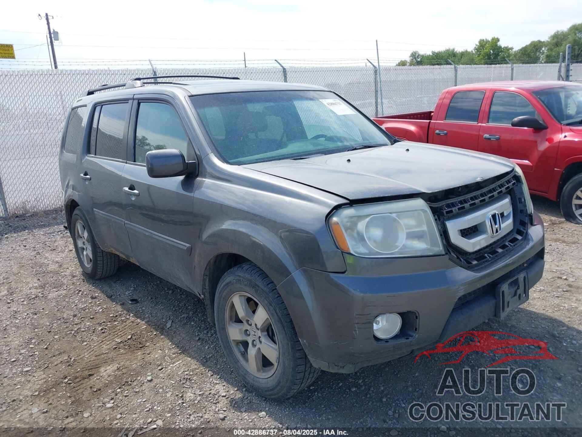 HONDA PILOT 2011 - 5FNYF4H77BB013018