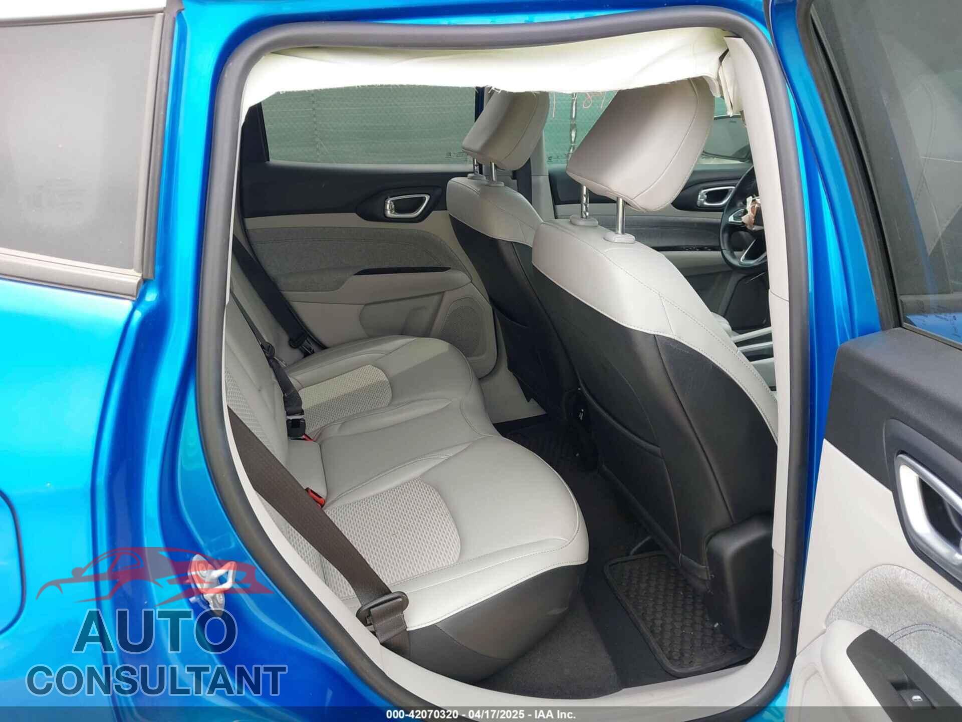 JEEP COMPASS 2022 - 3C4NJDBB3NT231817