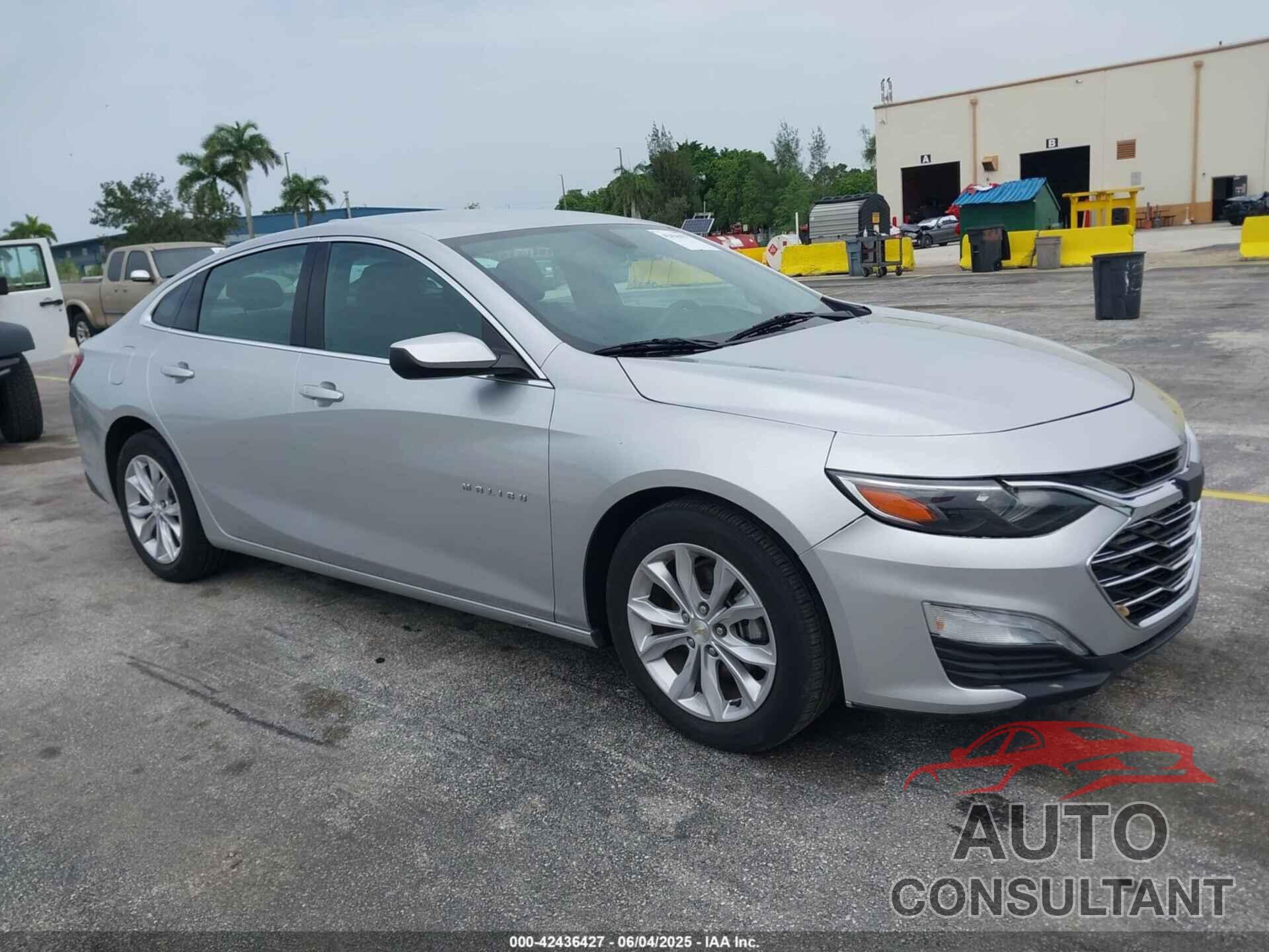 CHEVROLET MALIBU 2022 - 1G1ZD5ST7NF126207