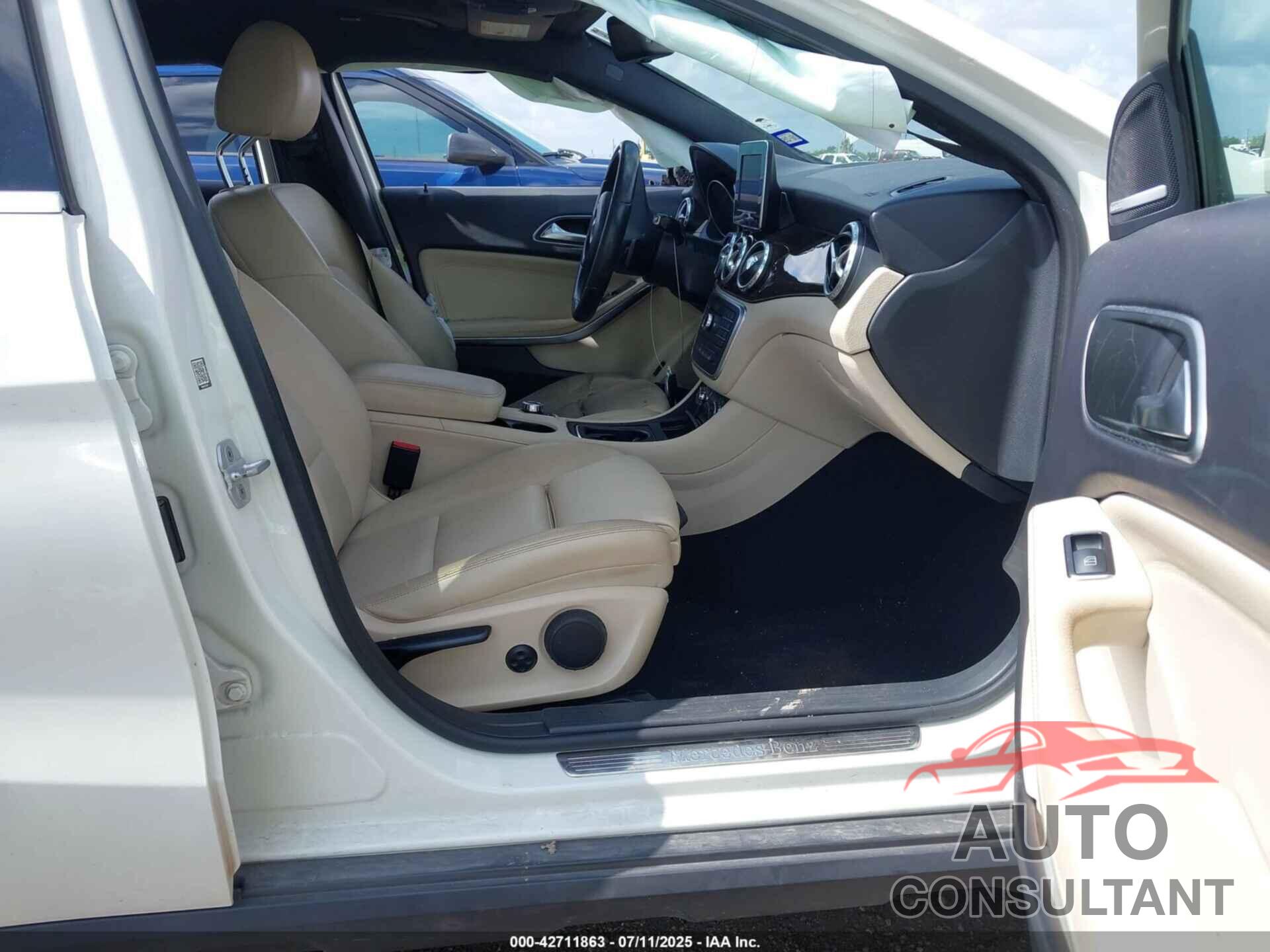 MERCEDES-BENZ GLA 250 2016 - WDCTG4EB0GJ252520