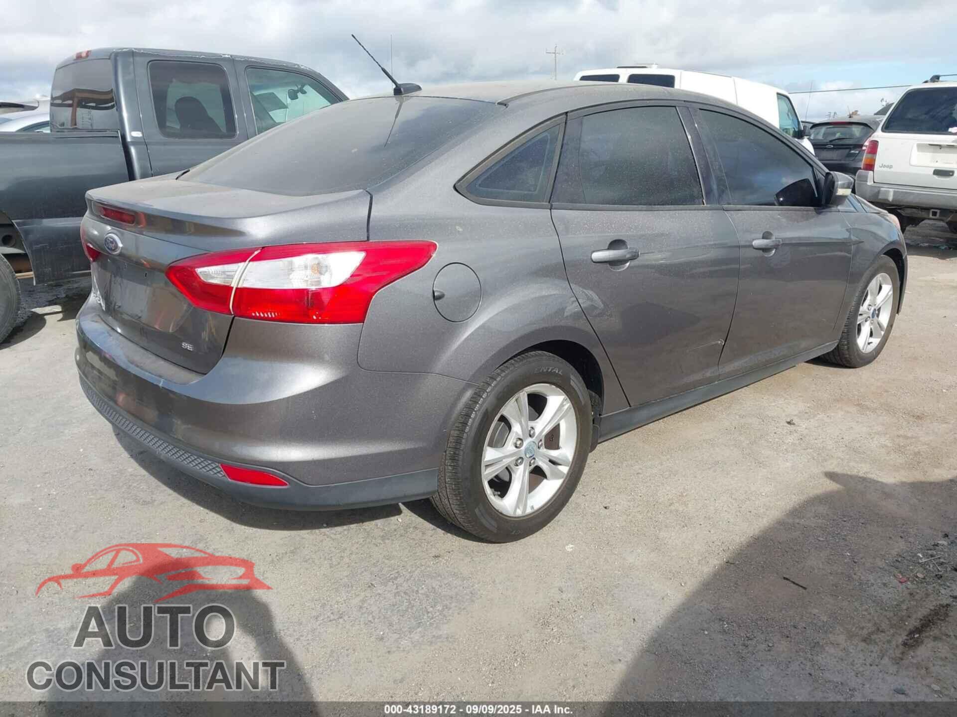 FORD FOCUS 2013 - 1FADP3F2XDL268166