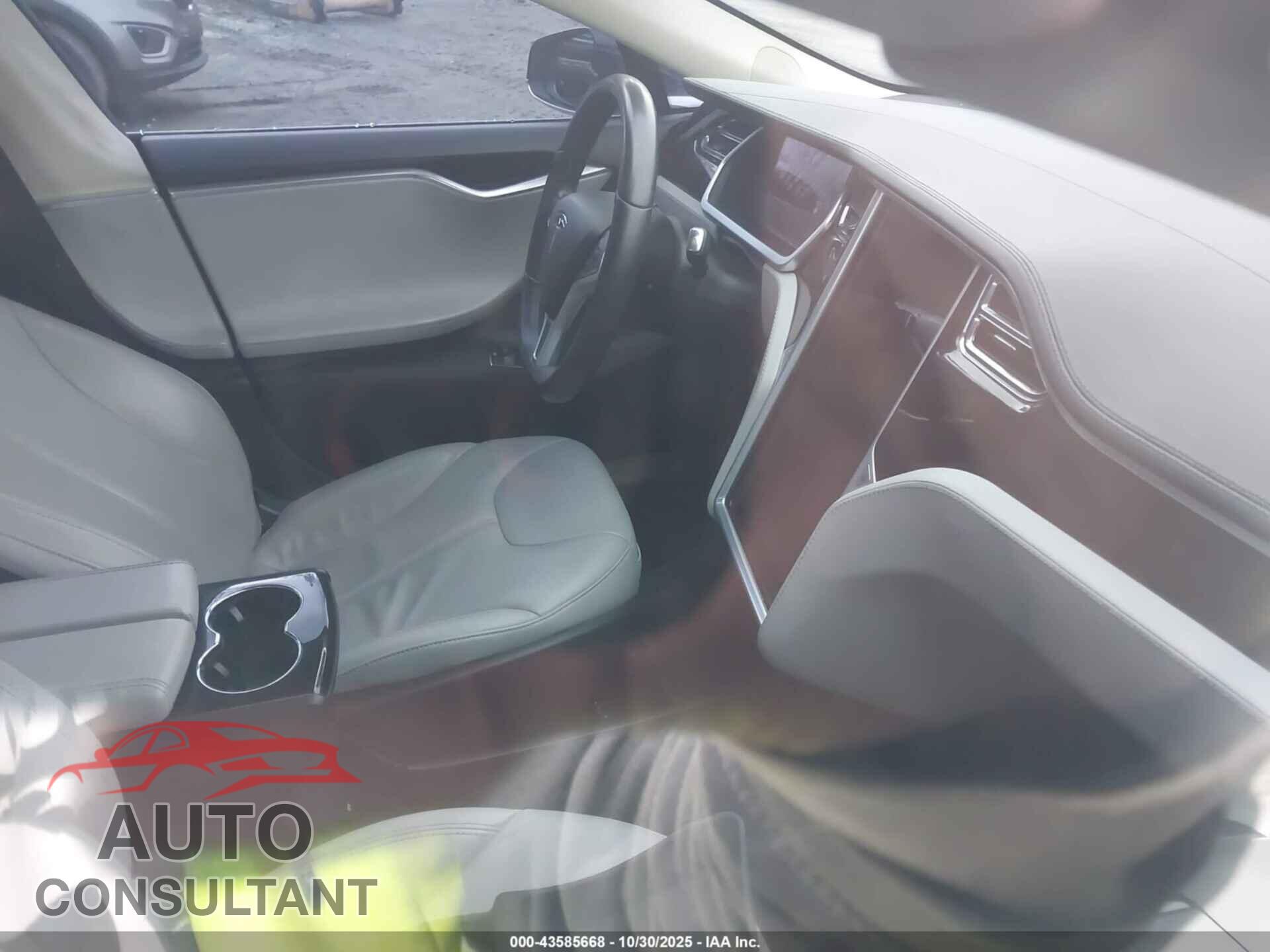 TESLA MODEL S 2013 - 5YJSA1AG7DFP05022