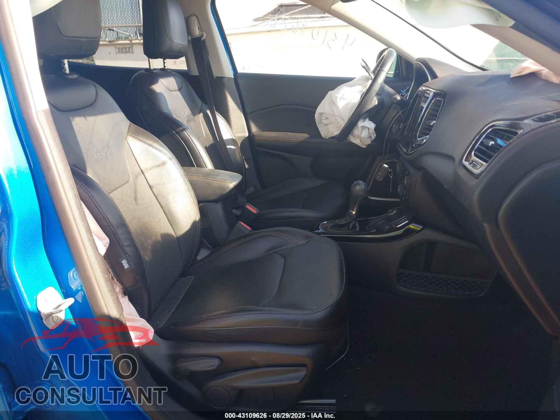 JEEP COMPASS 2020 - 3C4NJDCB2LT200263