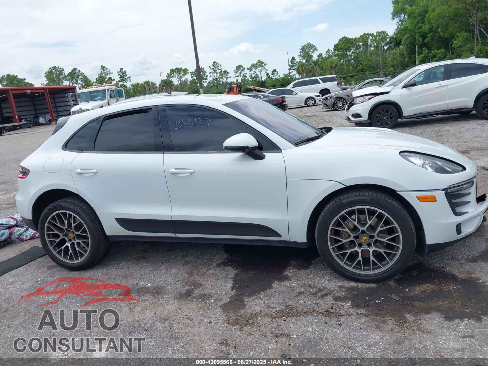 PORSCHE MACAN 2016 - WP1AB2A51GLB46127