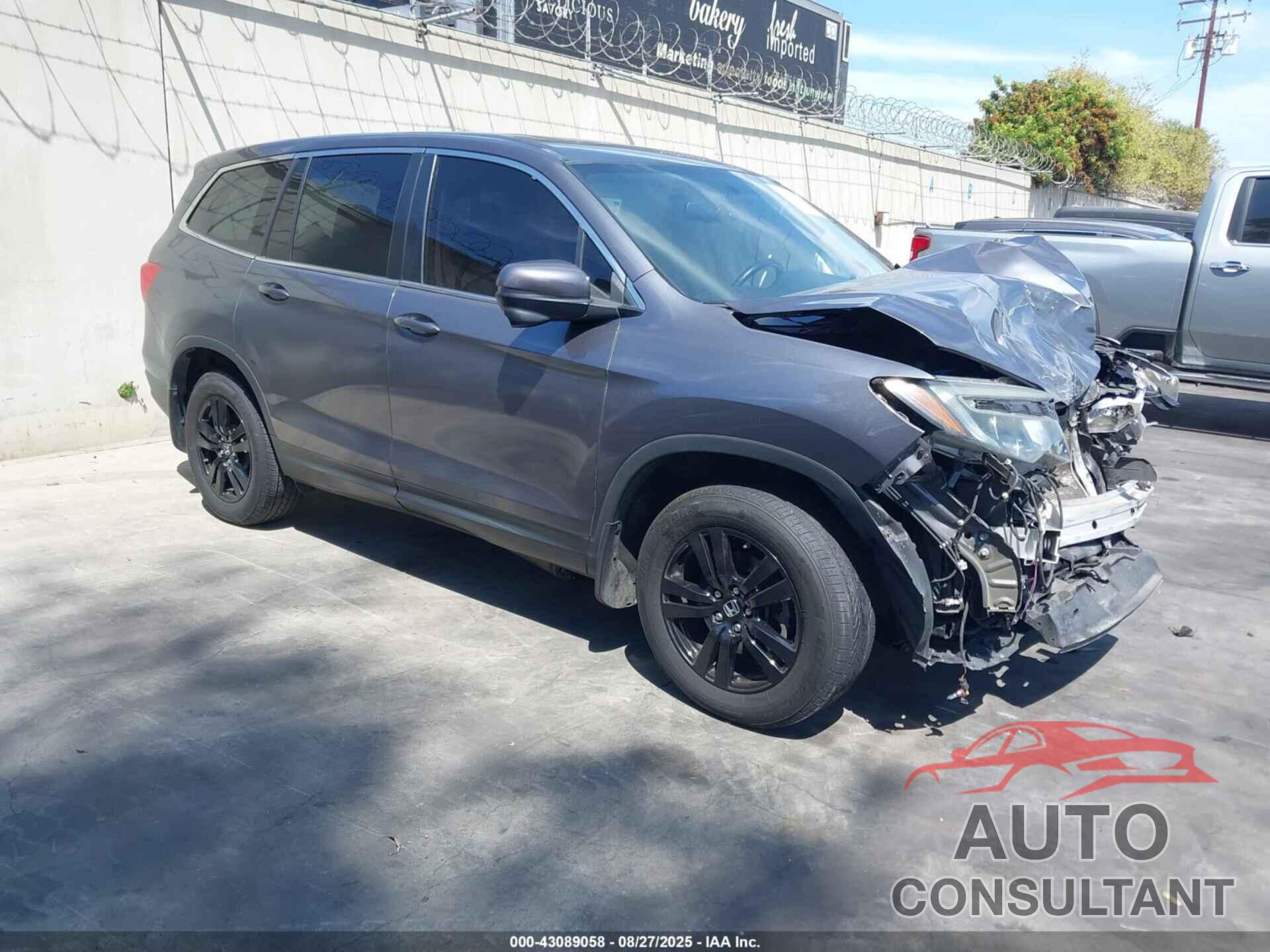 HONDA PILOT 2017 - 5FNYF6H75HB007125