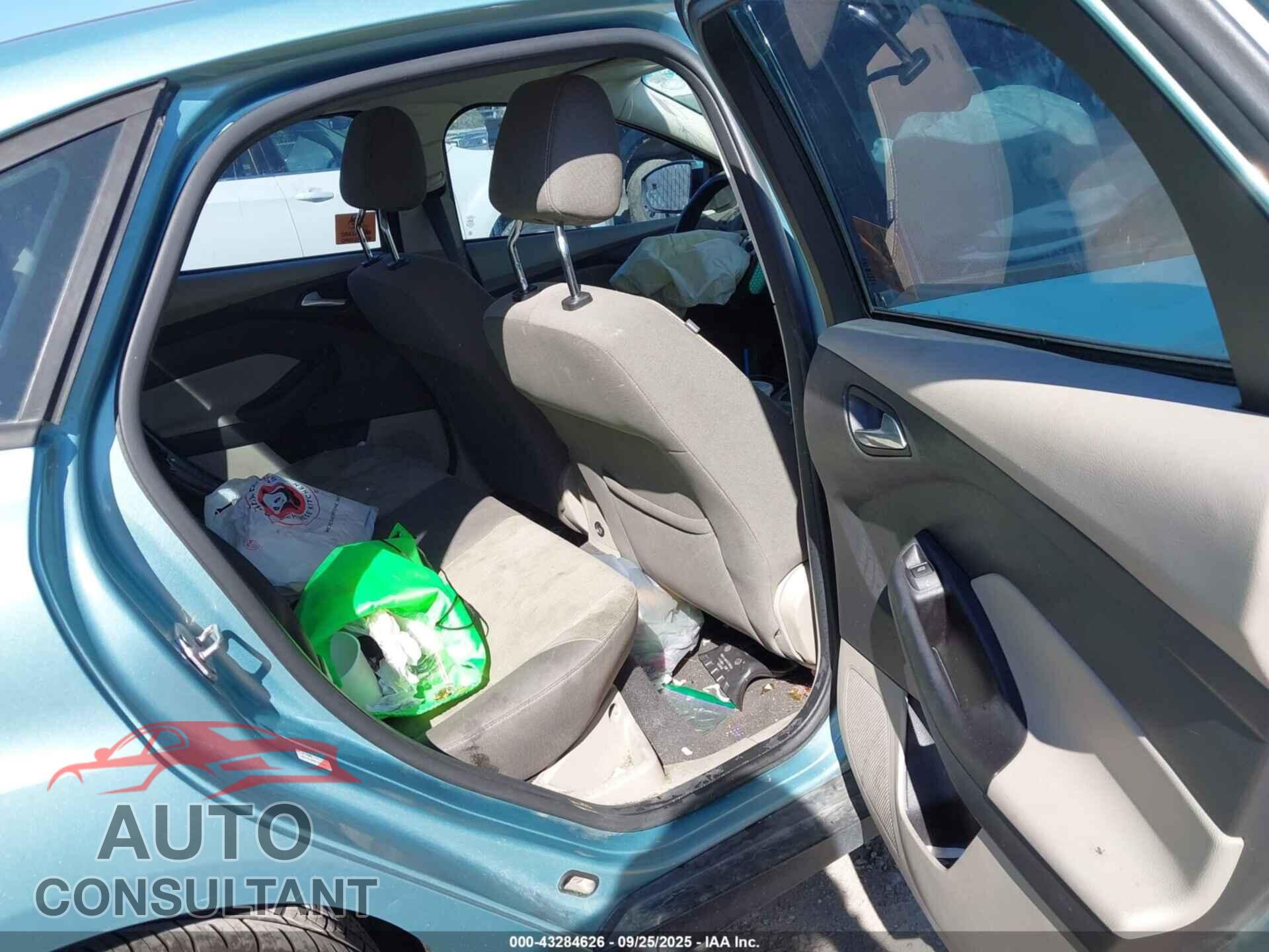 FORD FOCUS 2012 - 1FAHP3F2XCL321092