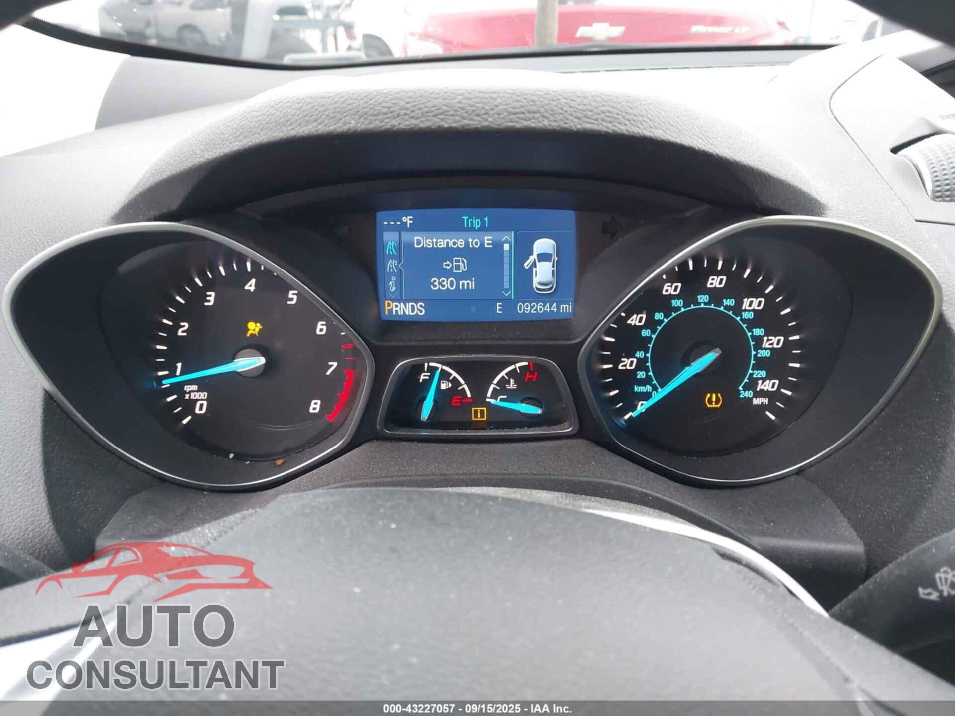 FORD ESCAPE 2015 - 1FMCU0G76FUC30885