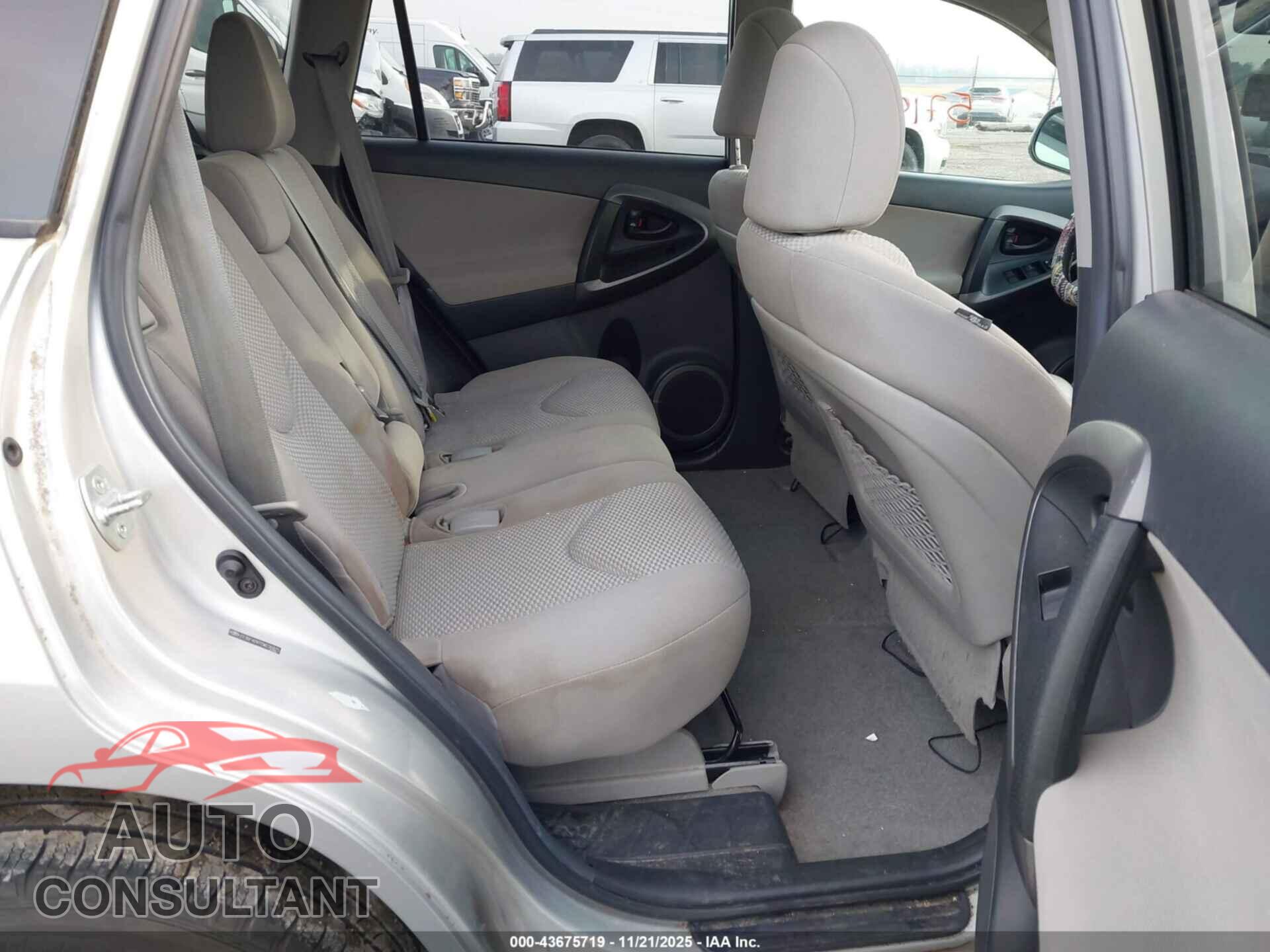 TOYOTA RAV4 2012 - 2T3BF4DV7CW236875