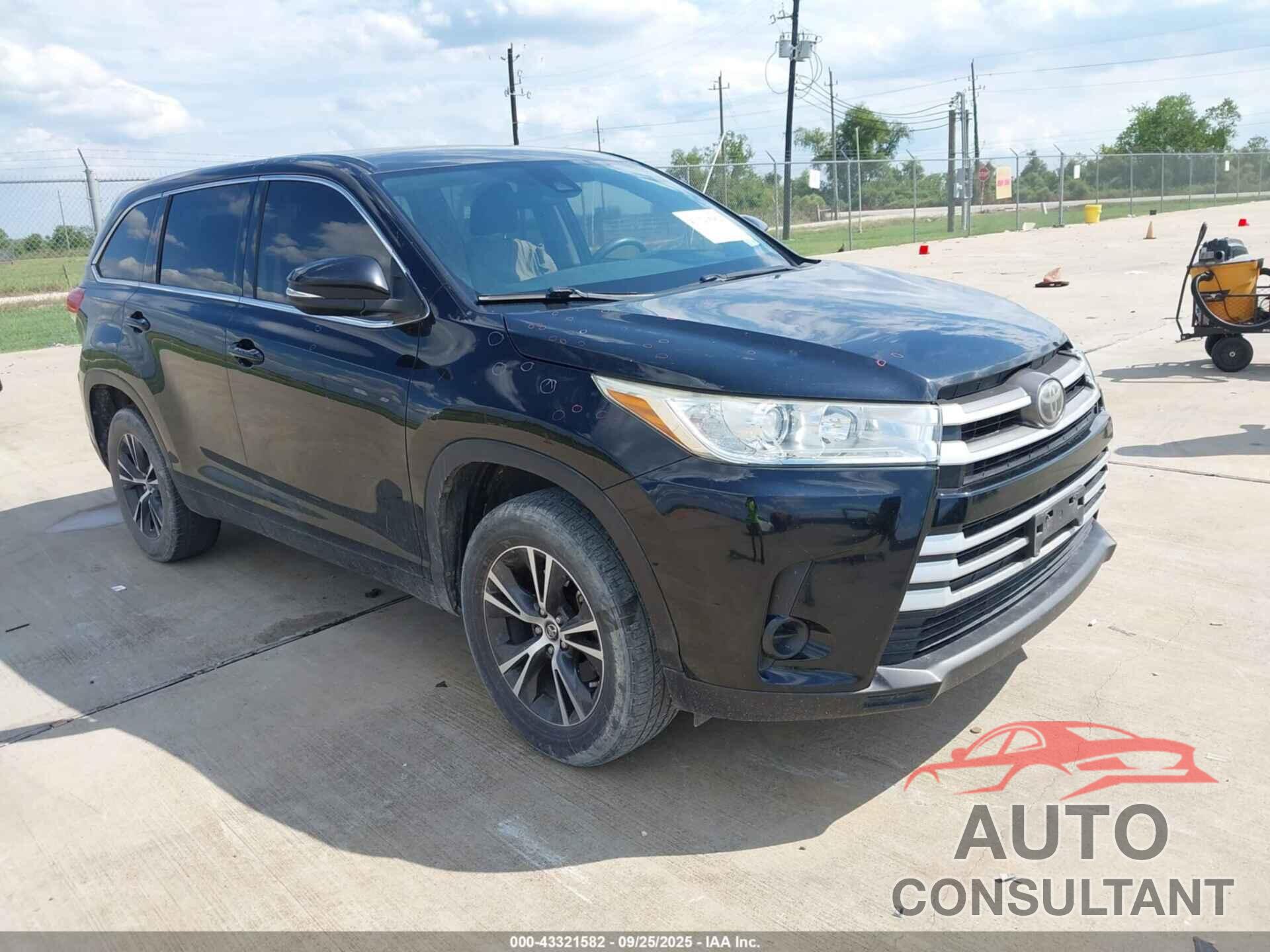 TOYOTA HIGHLANDER 2018 - 5TDZARFH0JS035545