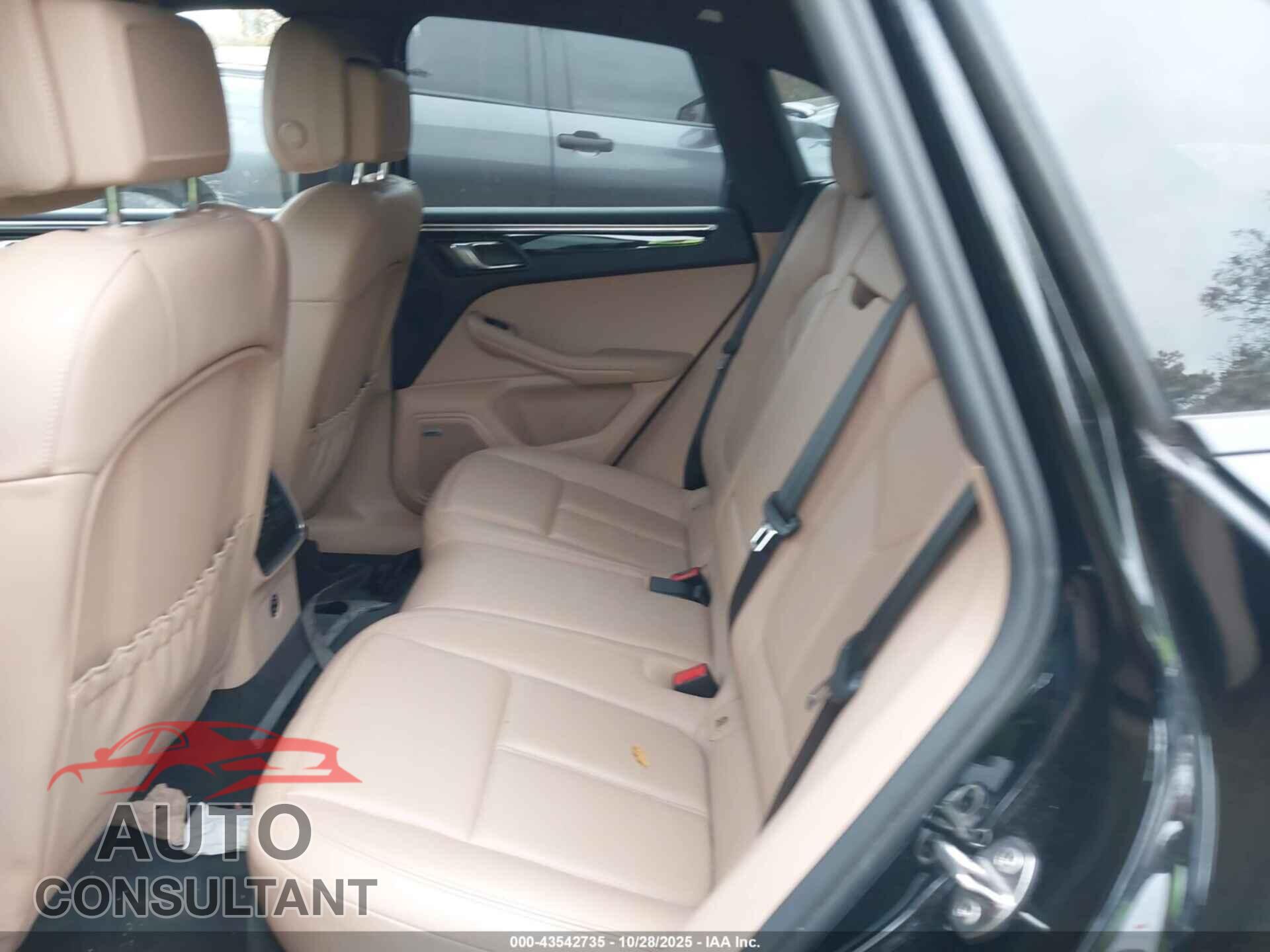 PORSCHE MACAN 2021 - WP1AA2A5XMLB01542