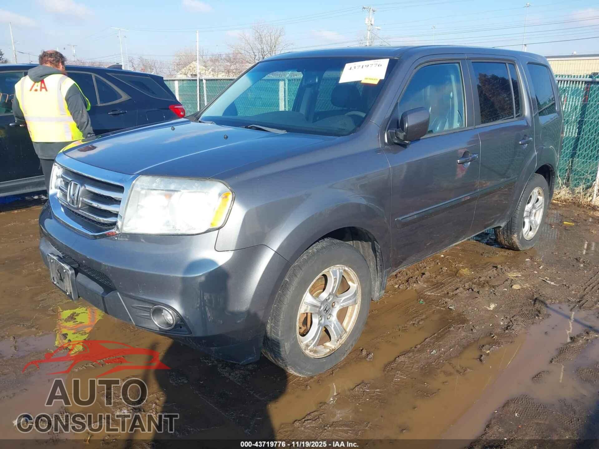 HONDA PILOT 2012 - 5FNYF4H50CB003348