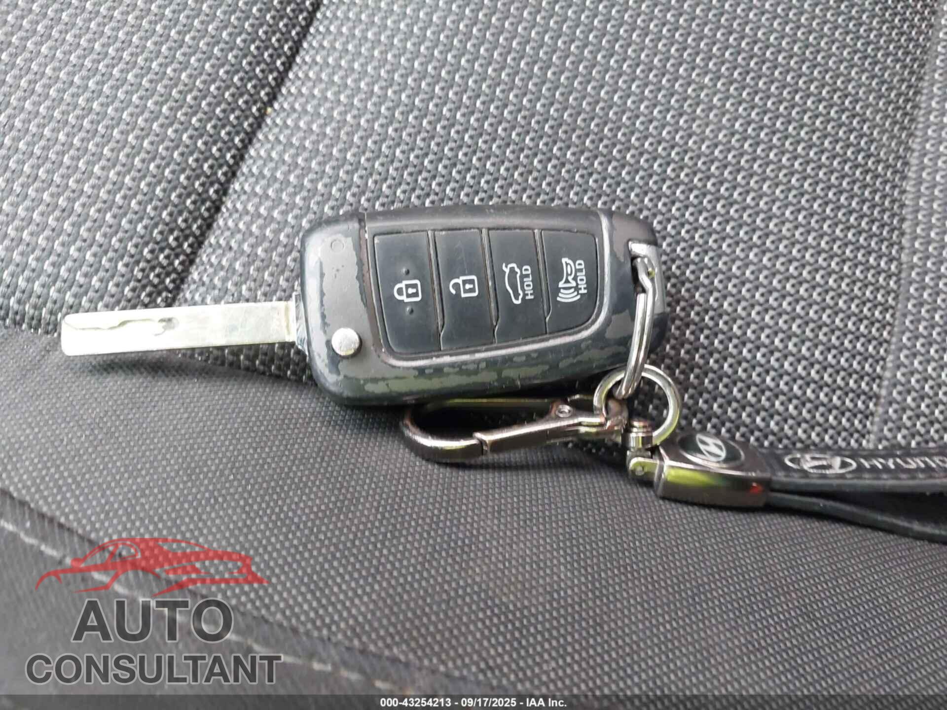 HYUNDAI ACCENT 2020 - 3KPC24A60LE103111