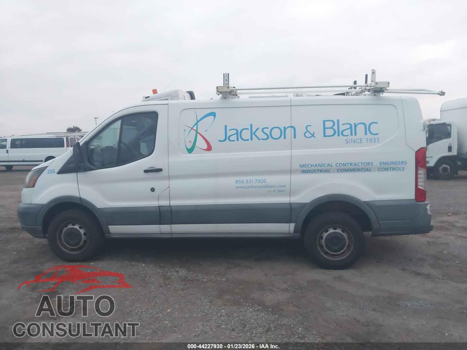 FORD TRANSIT-250 2017 - 1FTYR1YM2HKB04480