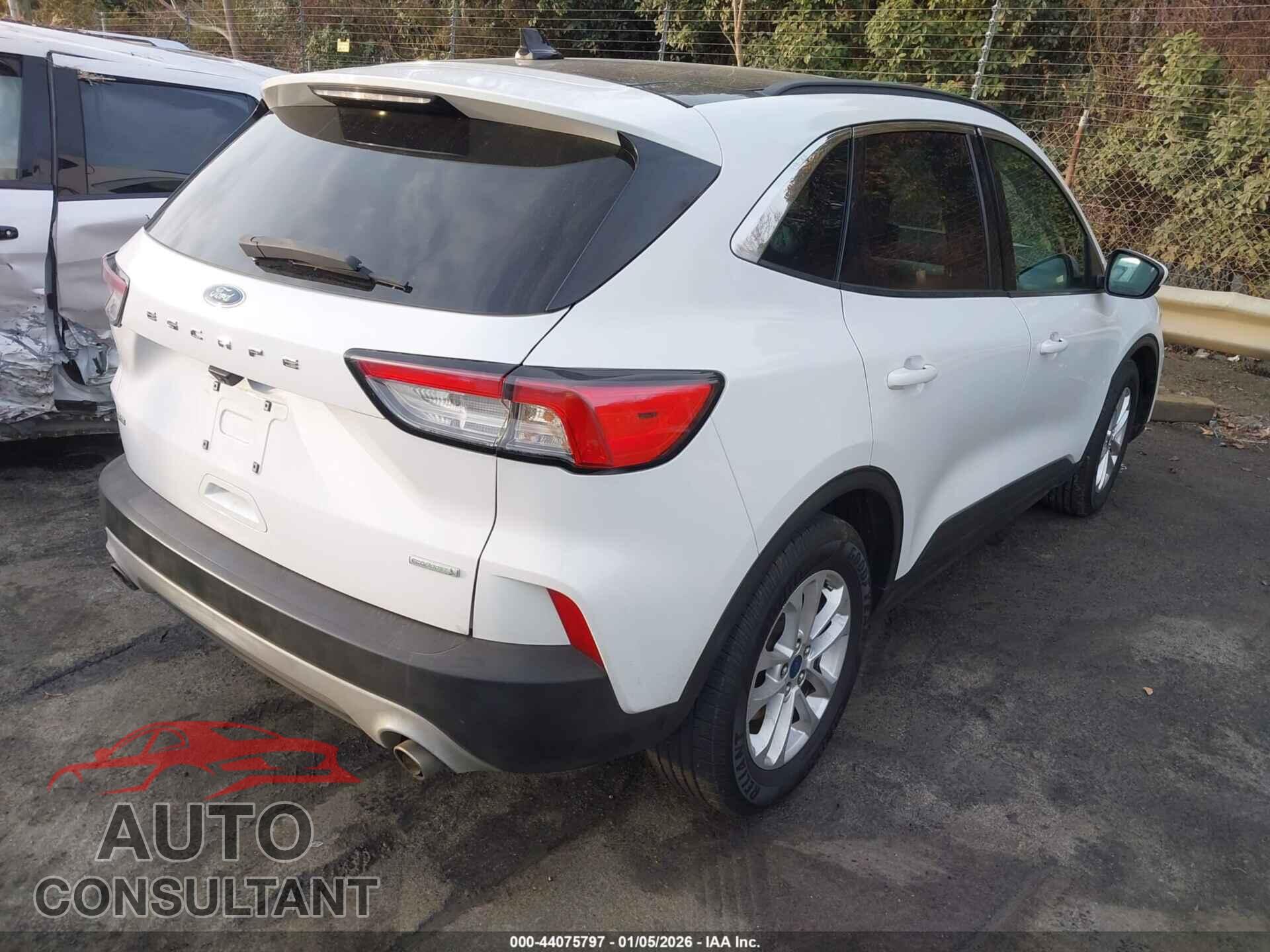 FORD ESCAPE 2020 - 1FMCU0G60LUA05008