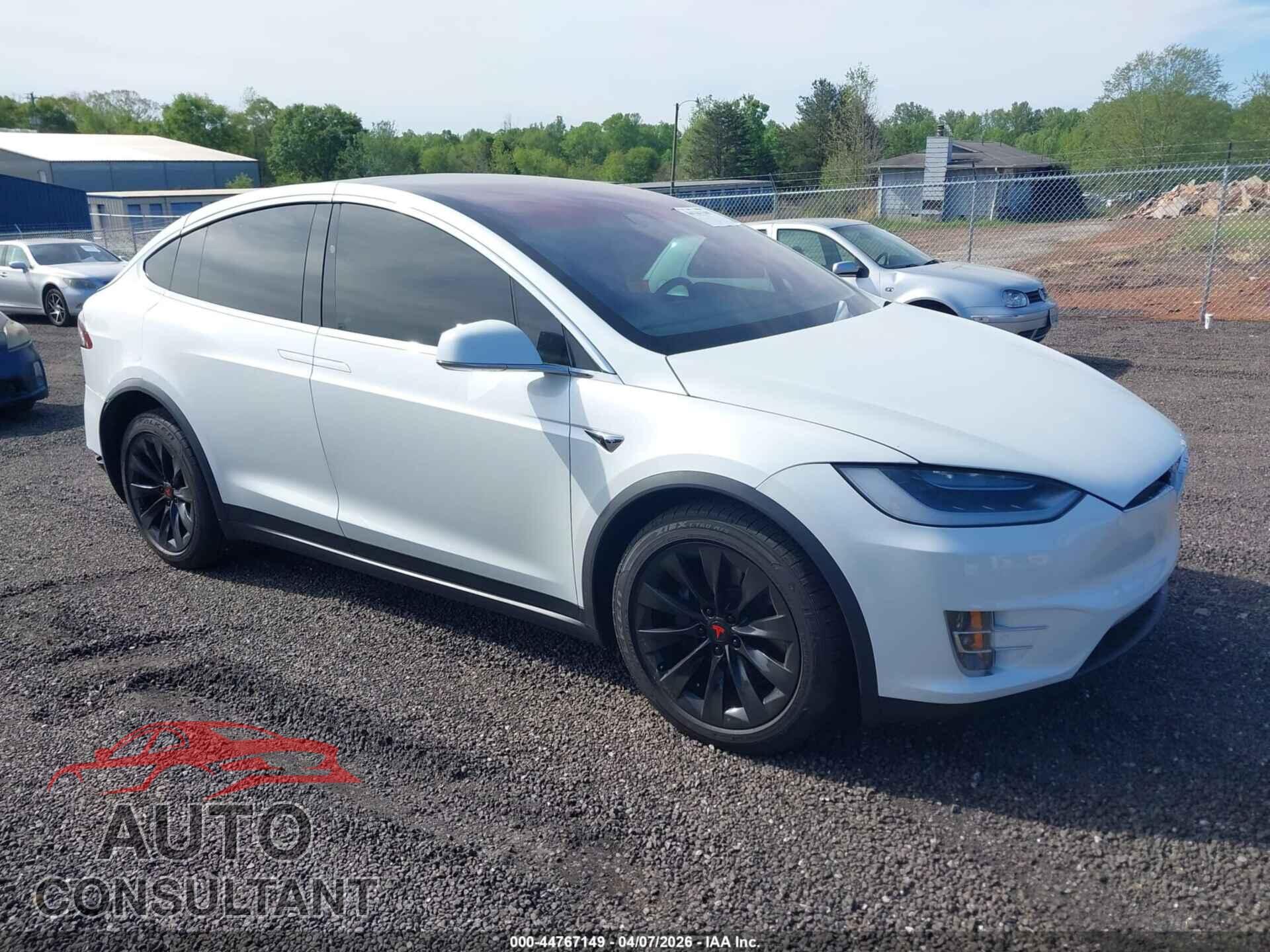 TESLA MODEL X 2018 - 5YJXCDE23JF136729