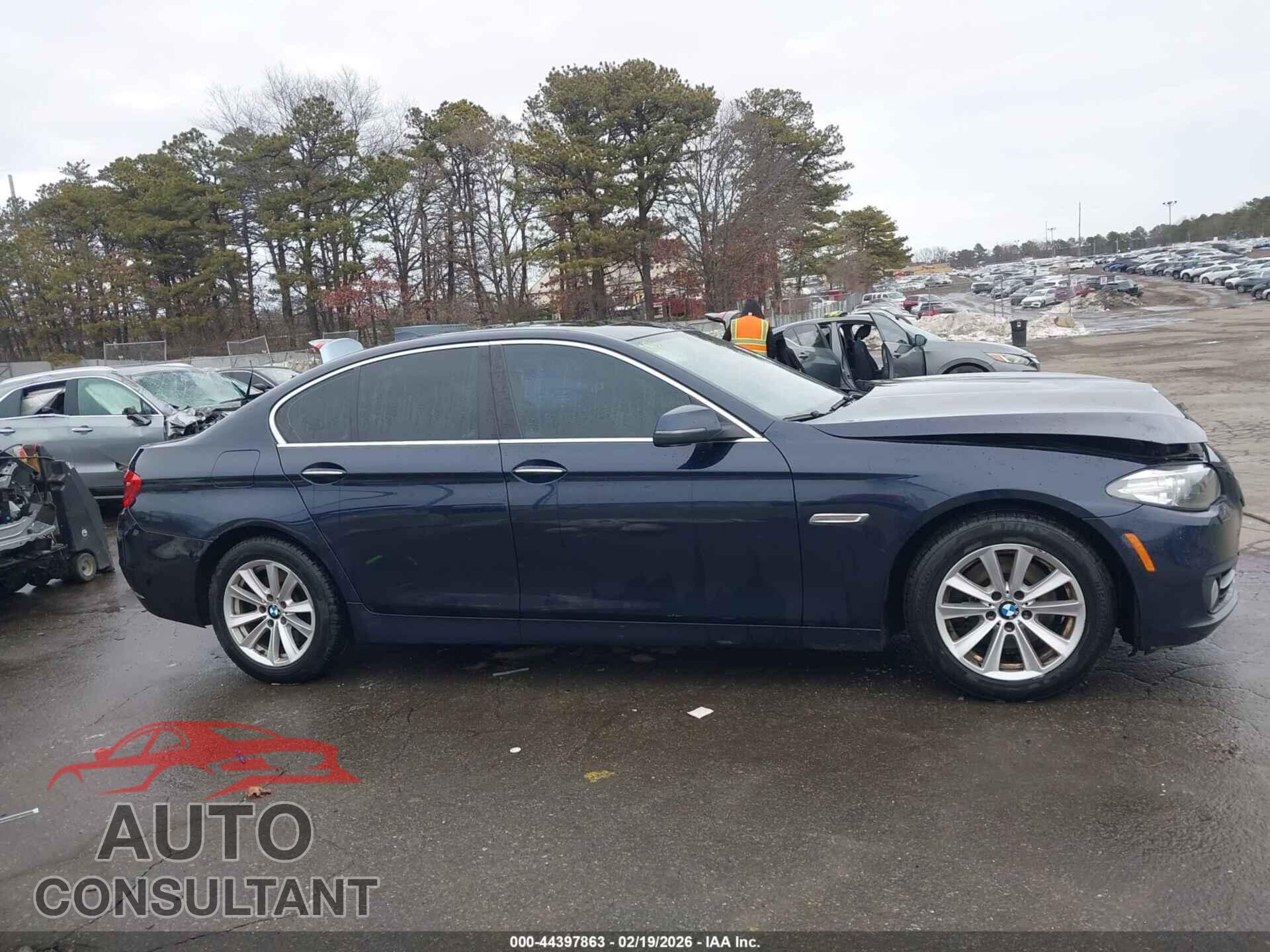 BMW 528I 2016 - WBA5A7C58GG152187
