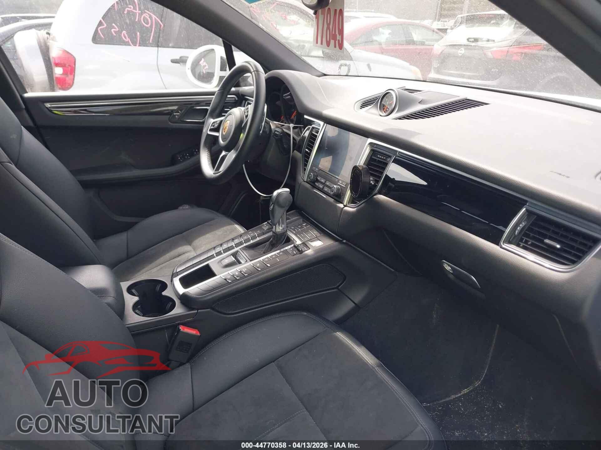PORSCHE MACAN 2017 - WP1AA2A5XHLB05855