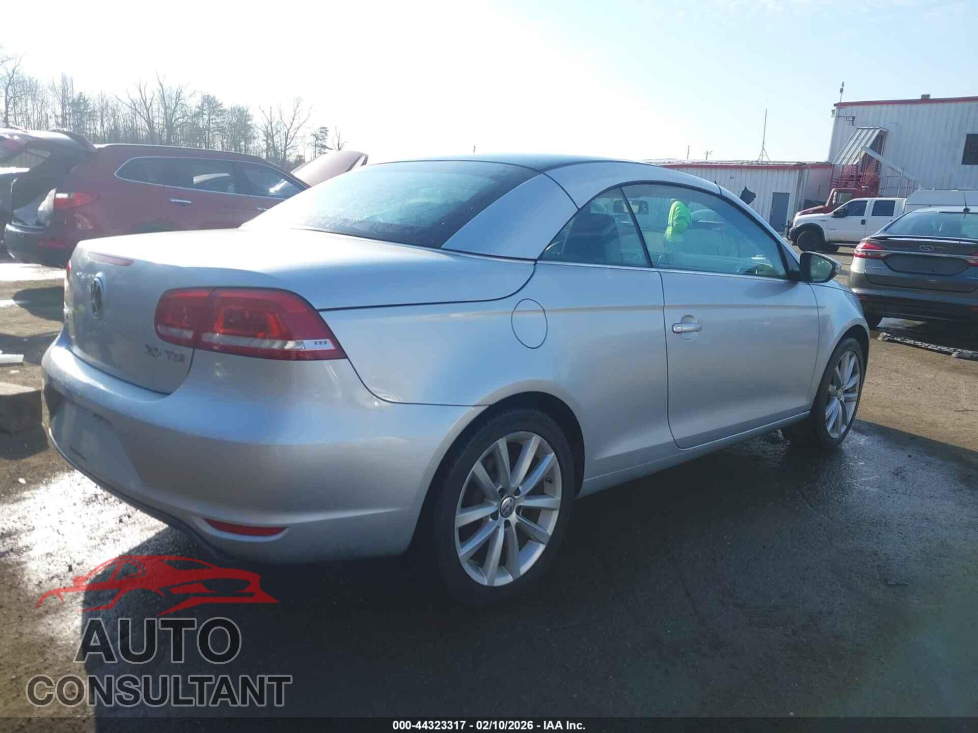 VOLKSWAGEN EOS 2013 - WVWBW8AH5DV001003